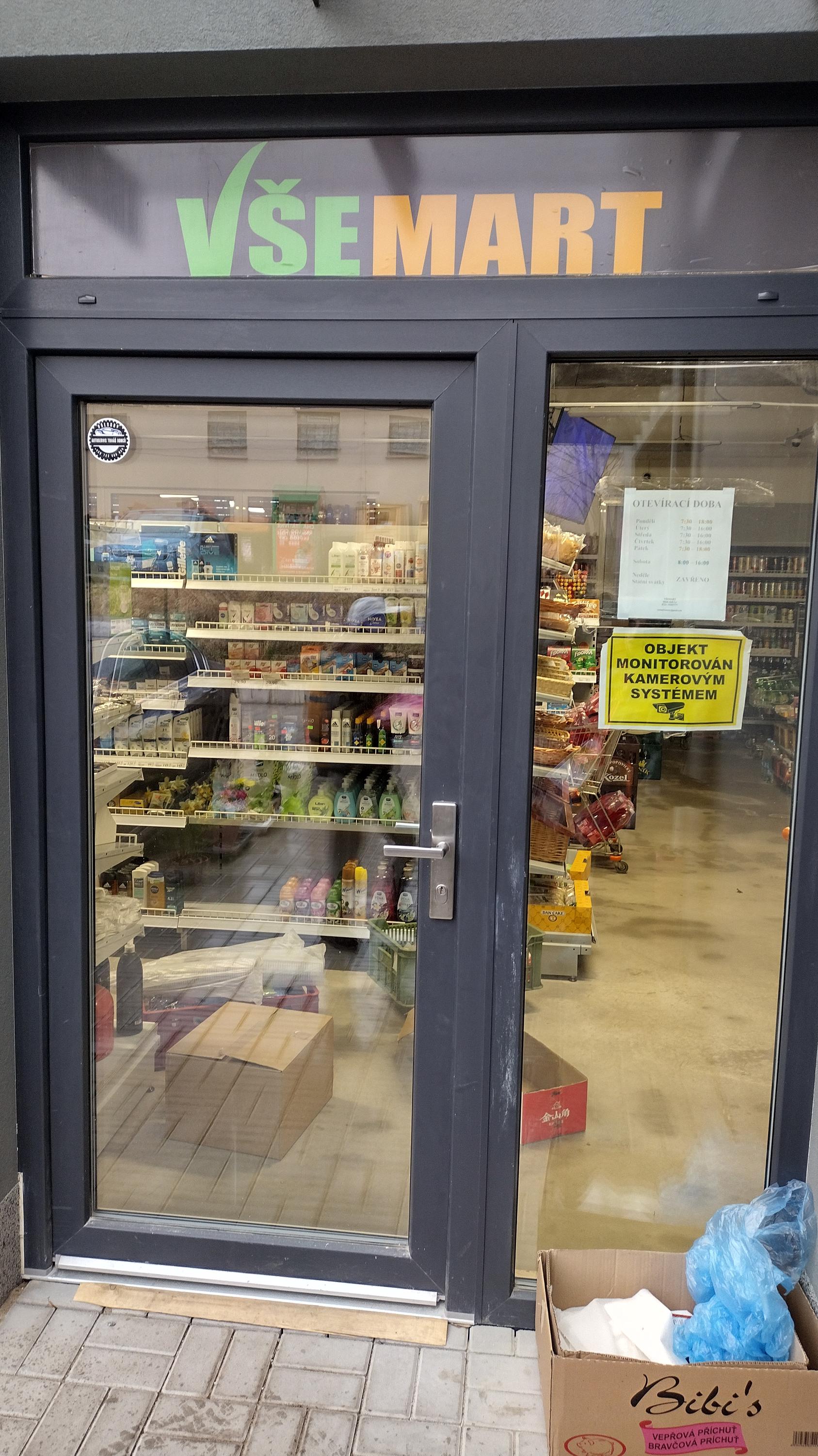 VŠEMART foto 2