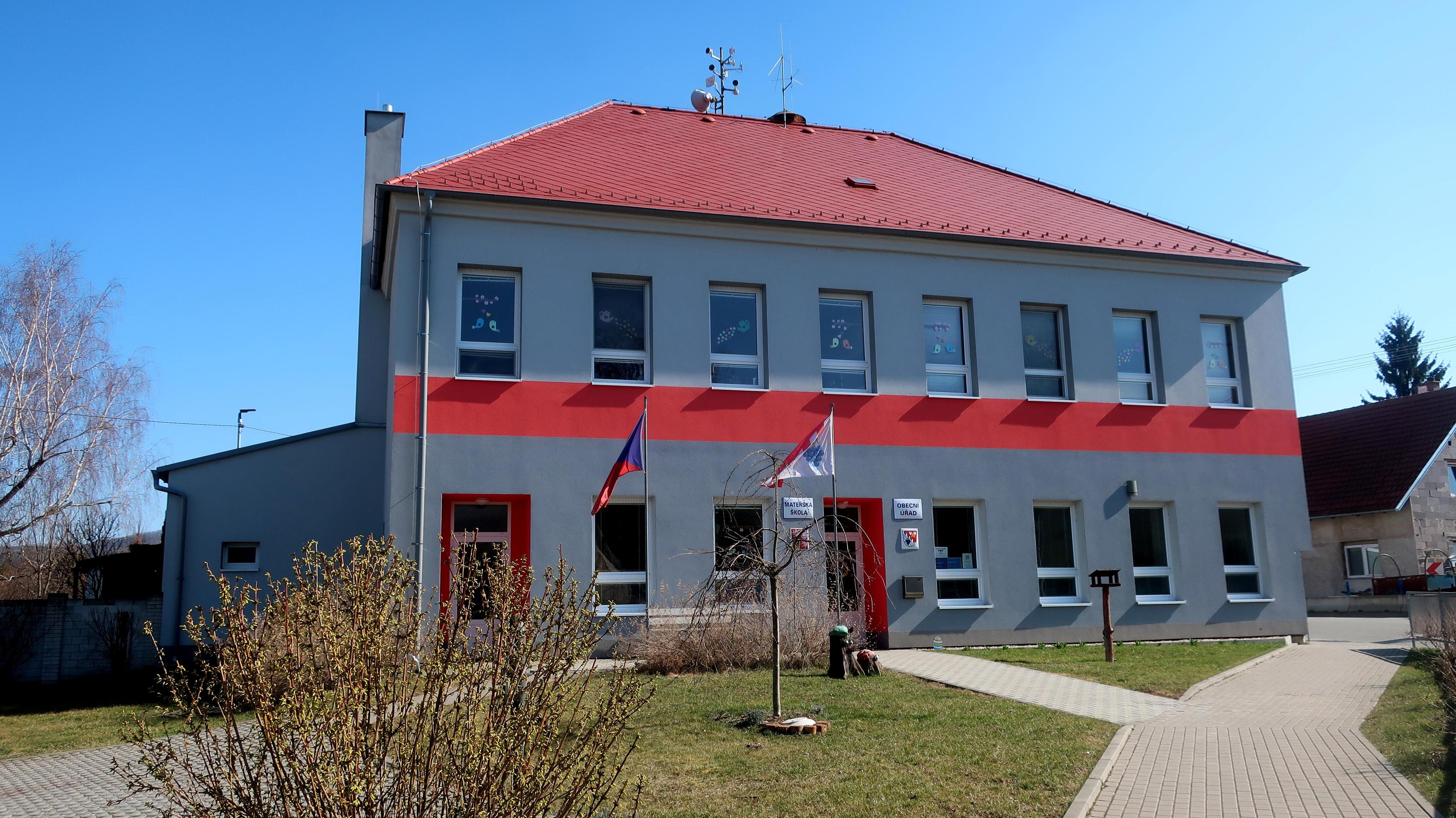 Mouchnice - obecní úřad foto 2