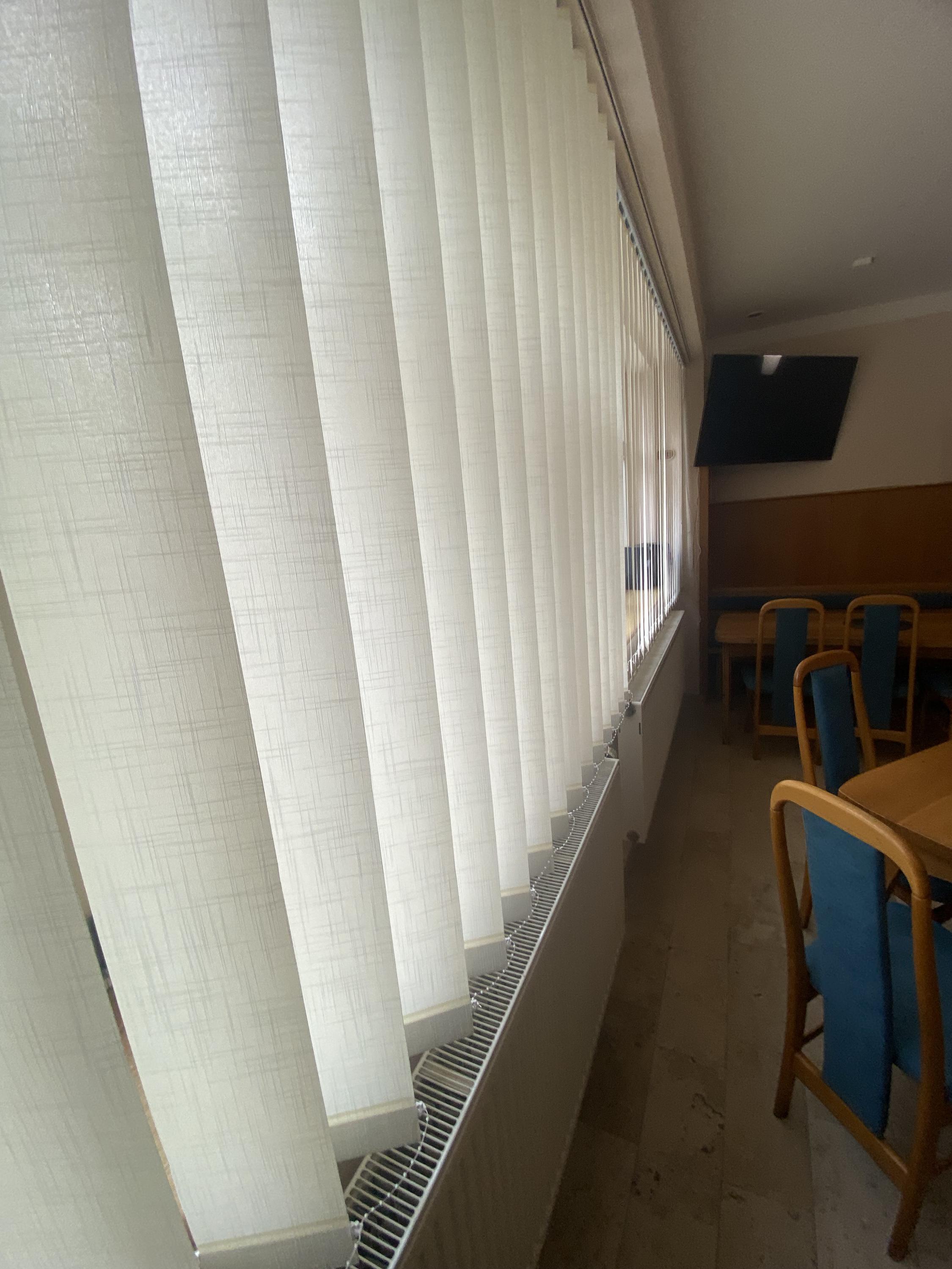 Rolstín - Stínící technika a vrata foto 4