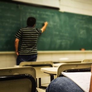 Upper secondary schools of services