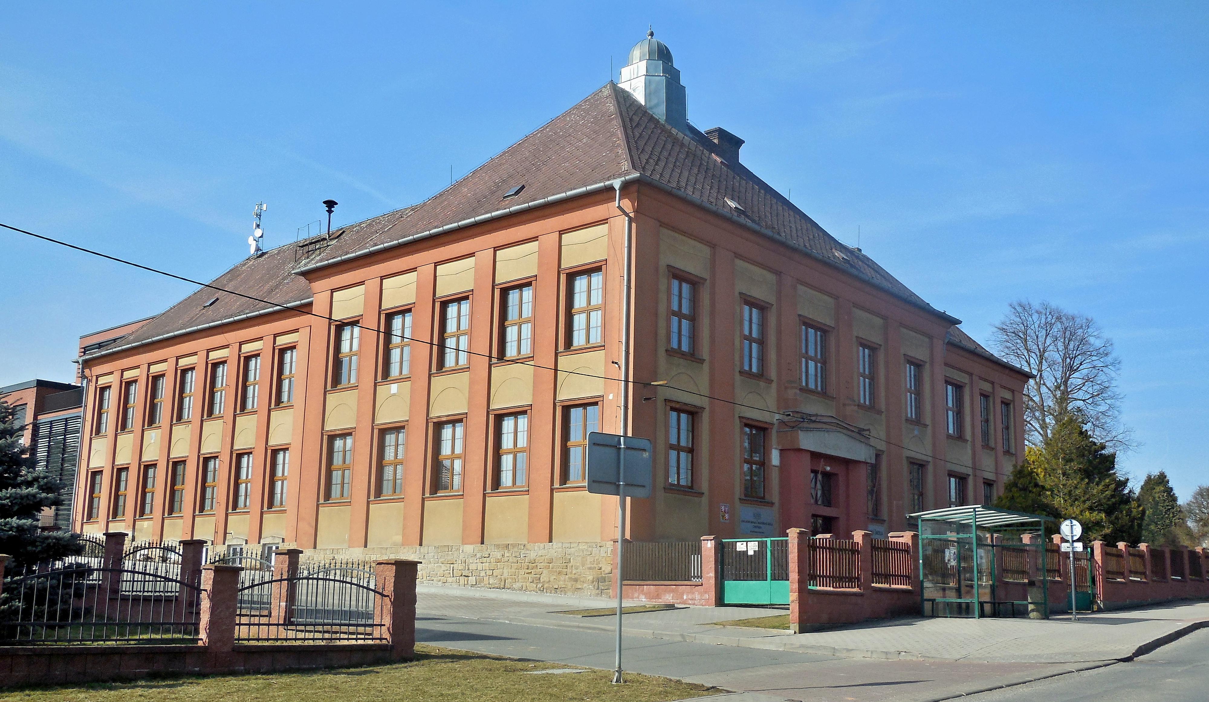 ZŠ a MŠ Chotíkov foto 2