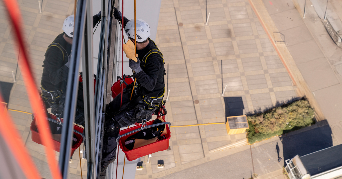 PRAGOFIX s.r.o. - Profesionální výškové práce foto 3