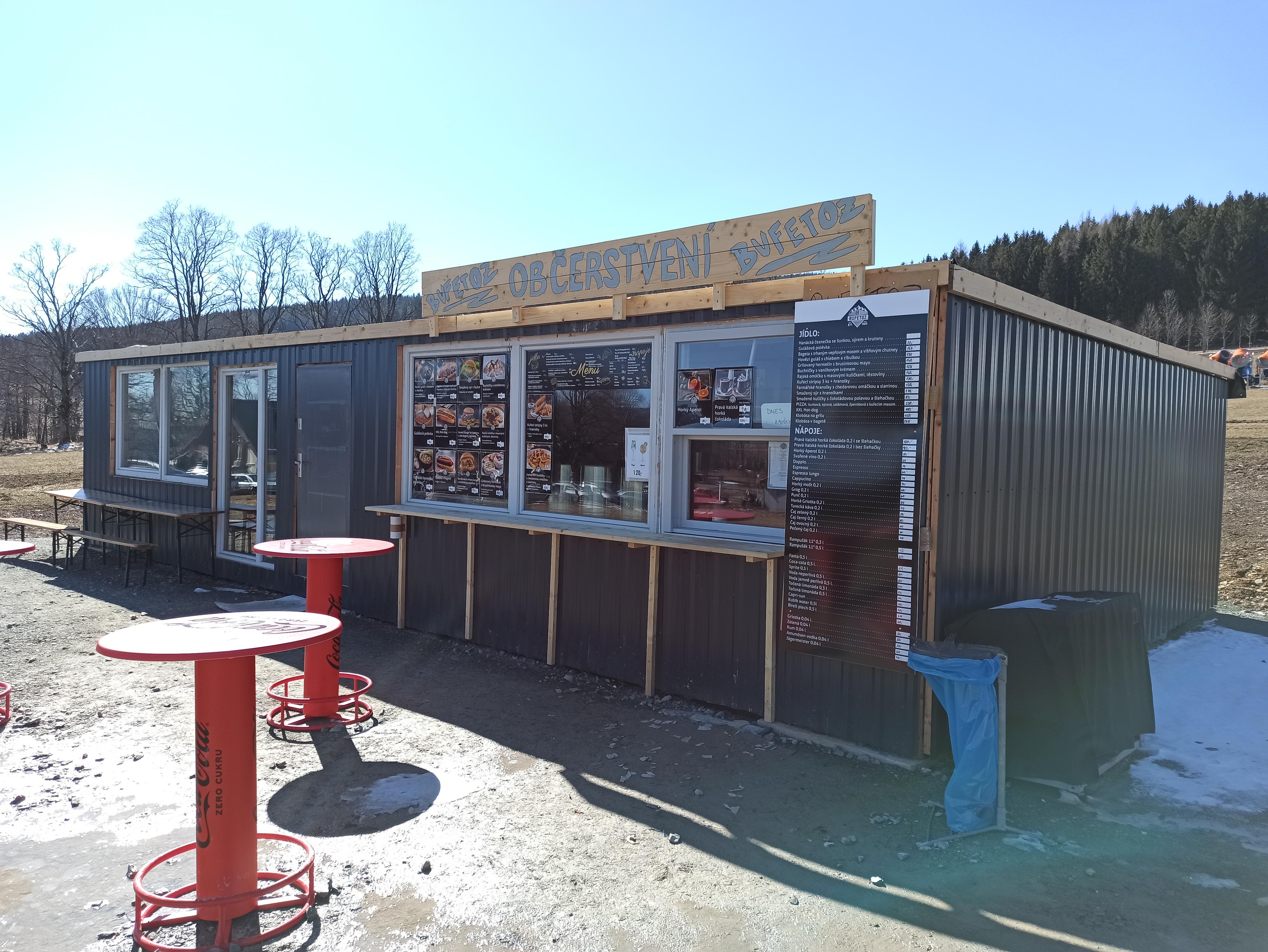 Občerstvení pod lanovkou