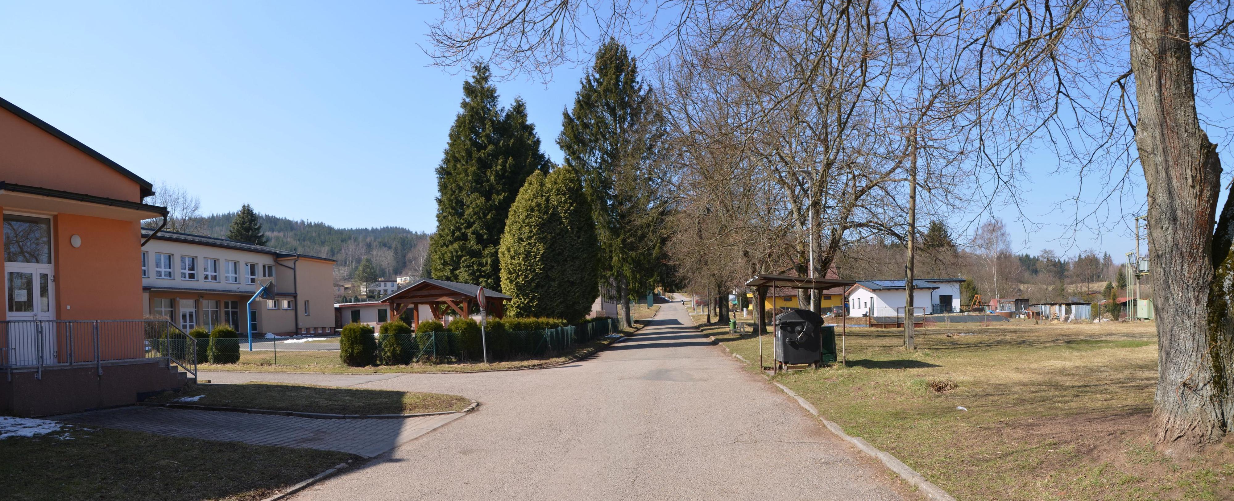 Základní škola a Mateřská škola, Radvanice, okres Trutnov foto 3