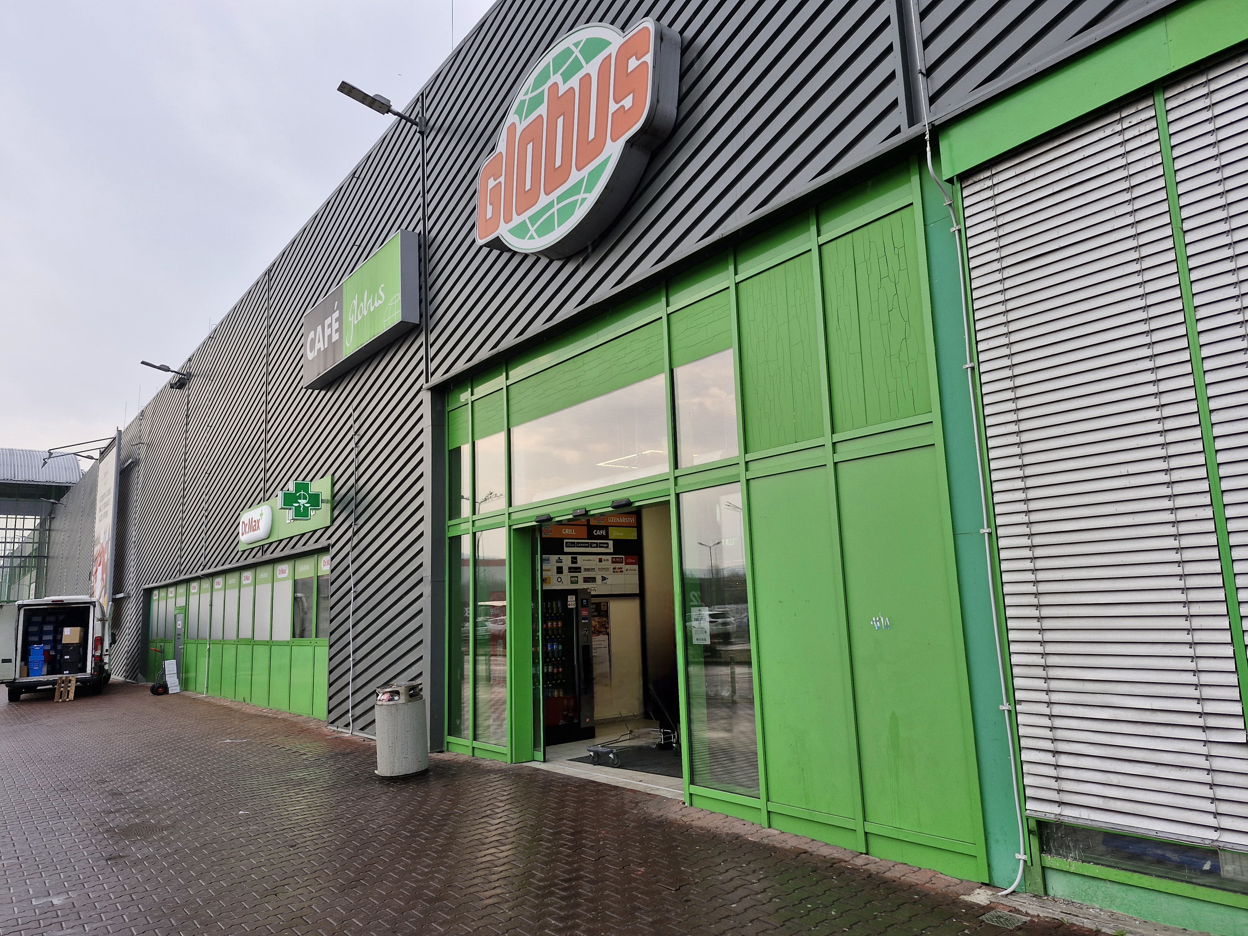 Globus Hypermarket foto 2