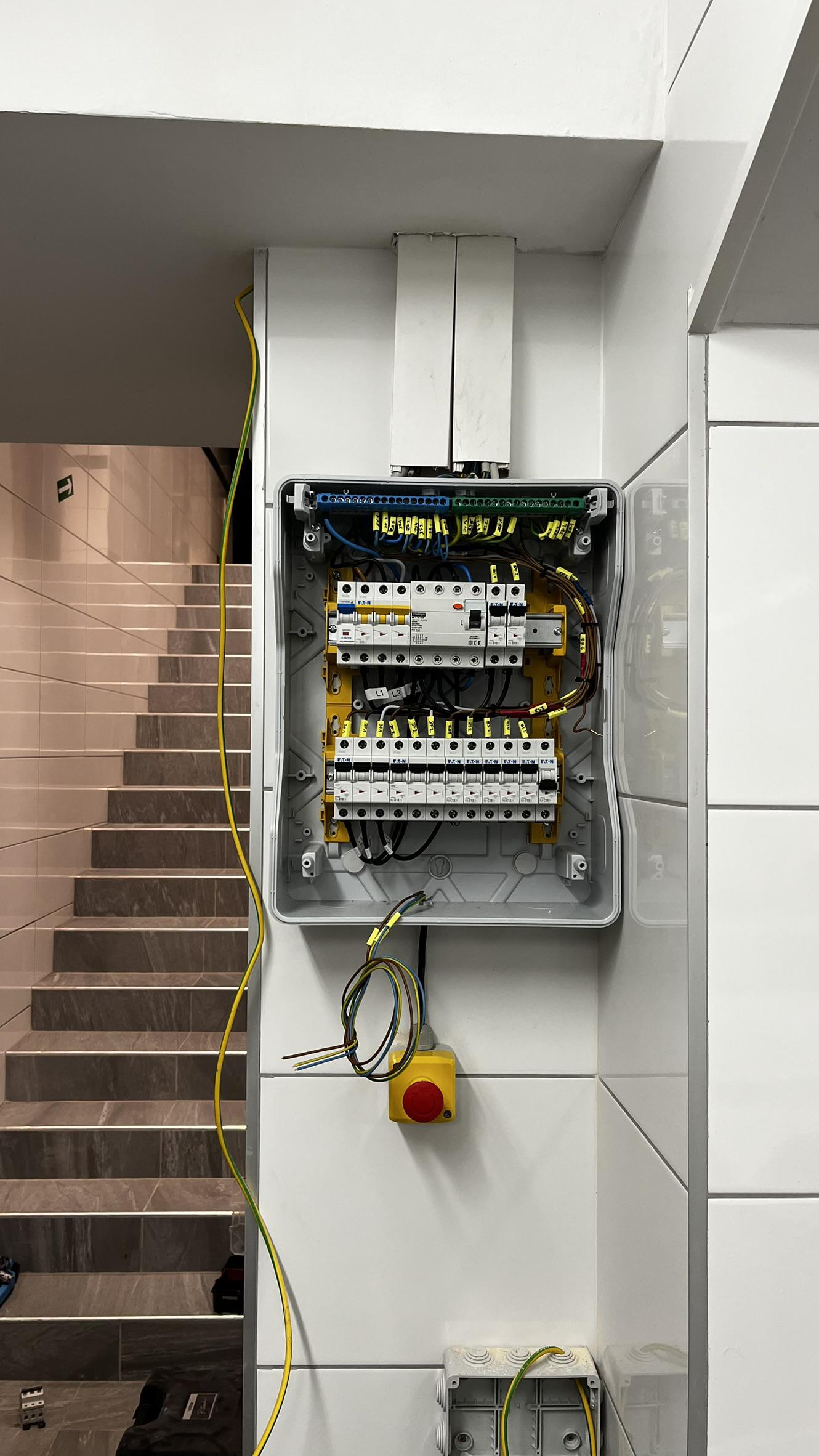 Světla Svítí – elektroinstalace Praha foto 2