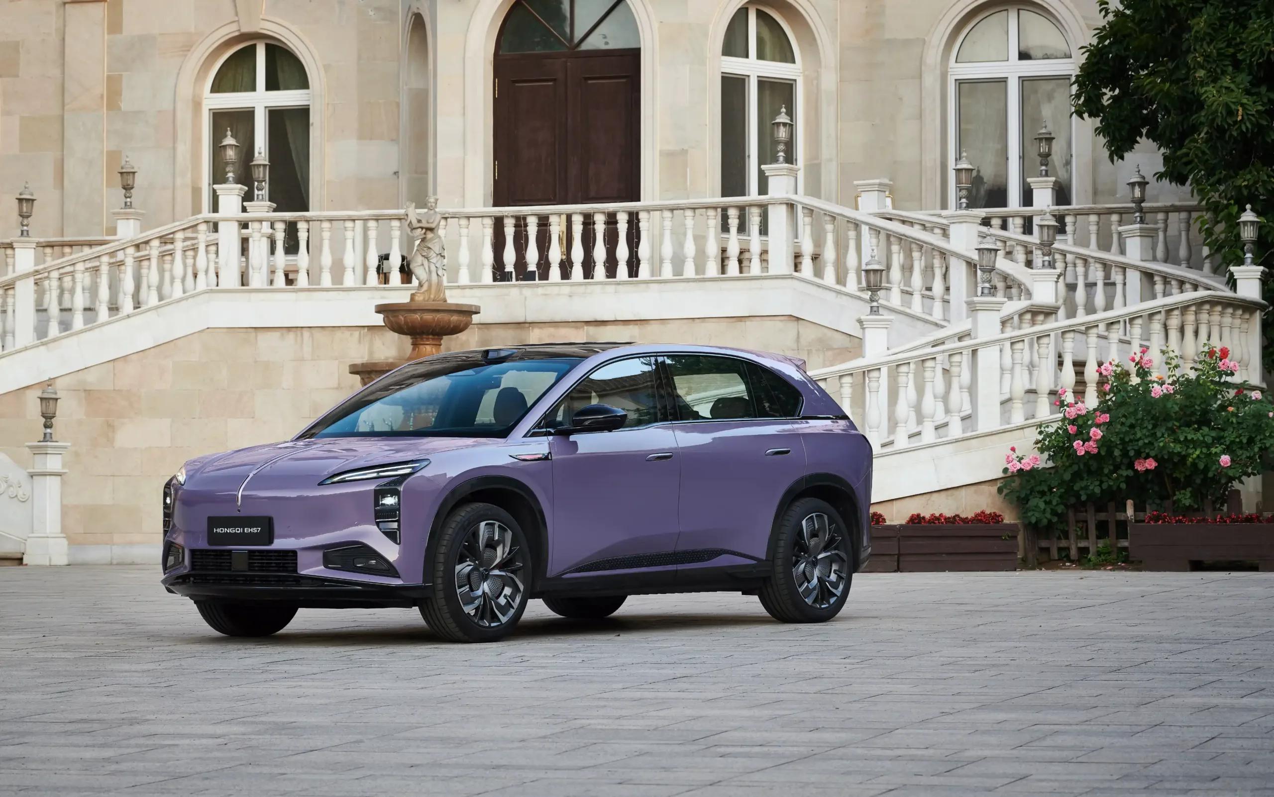 HONGQI - CAR HOUSE foto 2