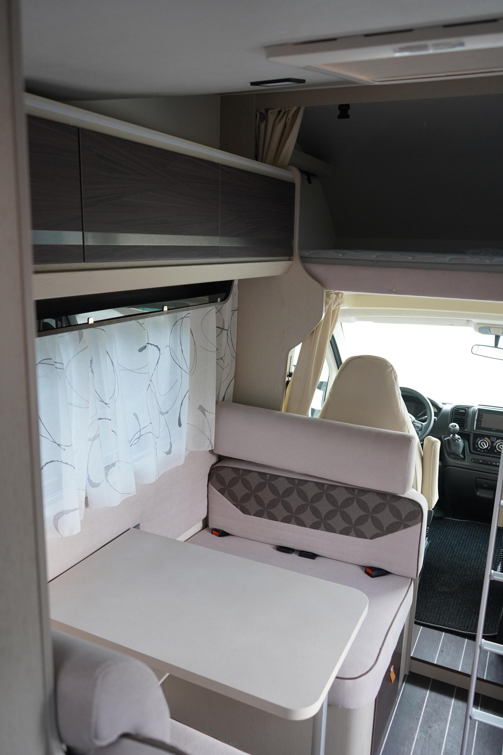 Půjčovna obytných vozů  - Hana Lexová foto 6