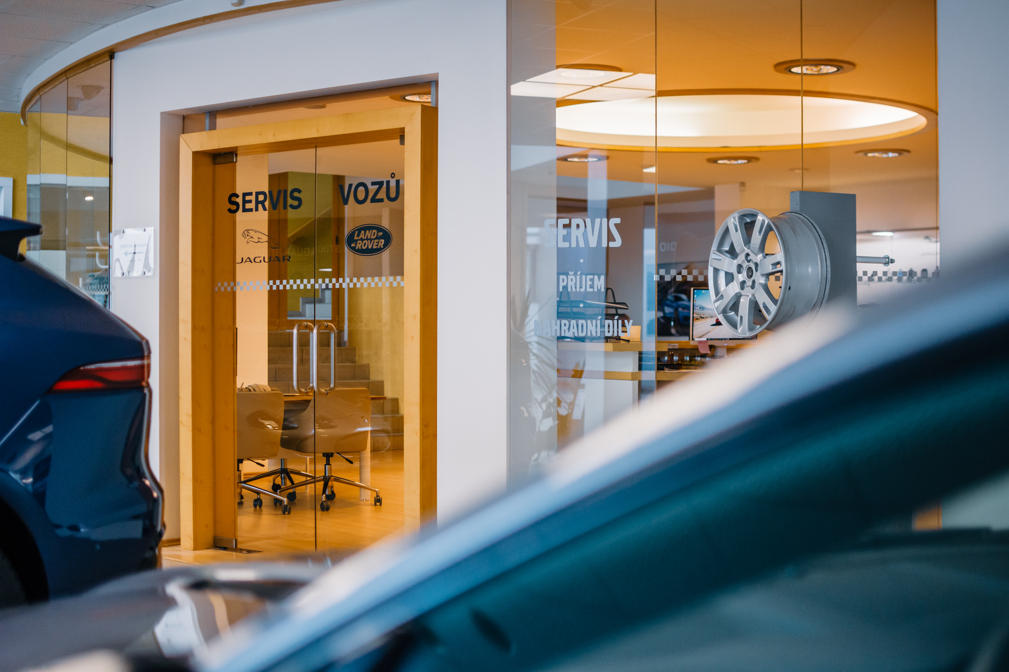 Matějka motors - specializovaný servis Jaguar Land Rover foto 4