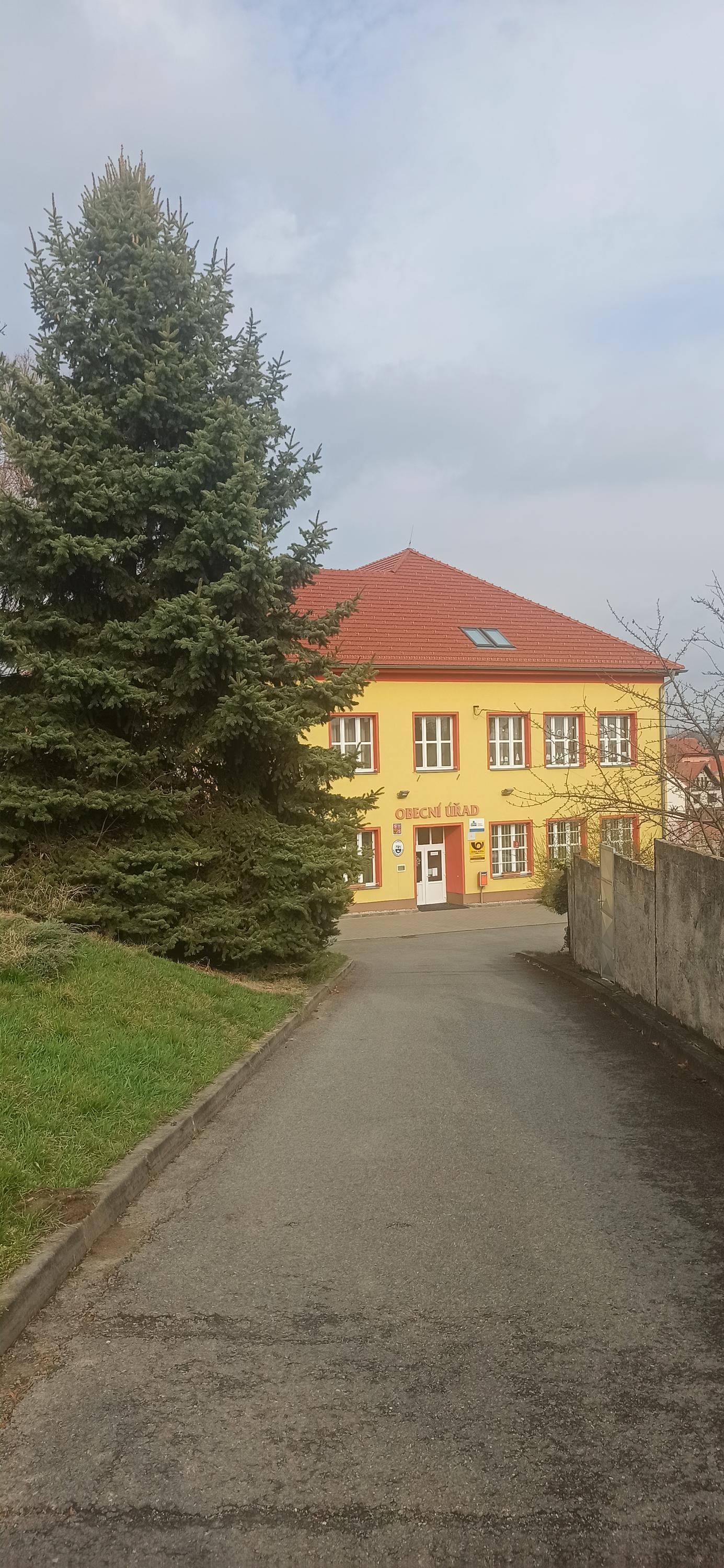 Násedlovice - obecní úřad foto 4