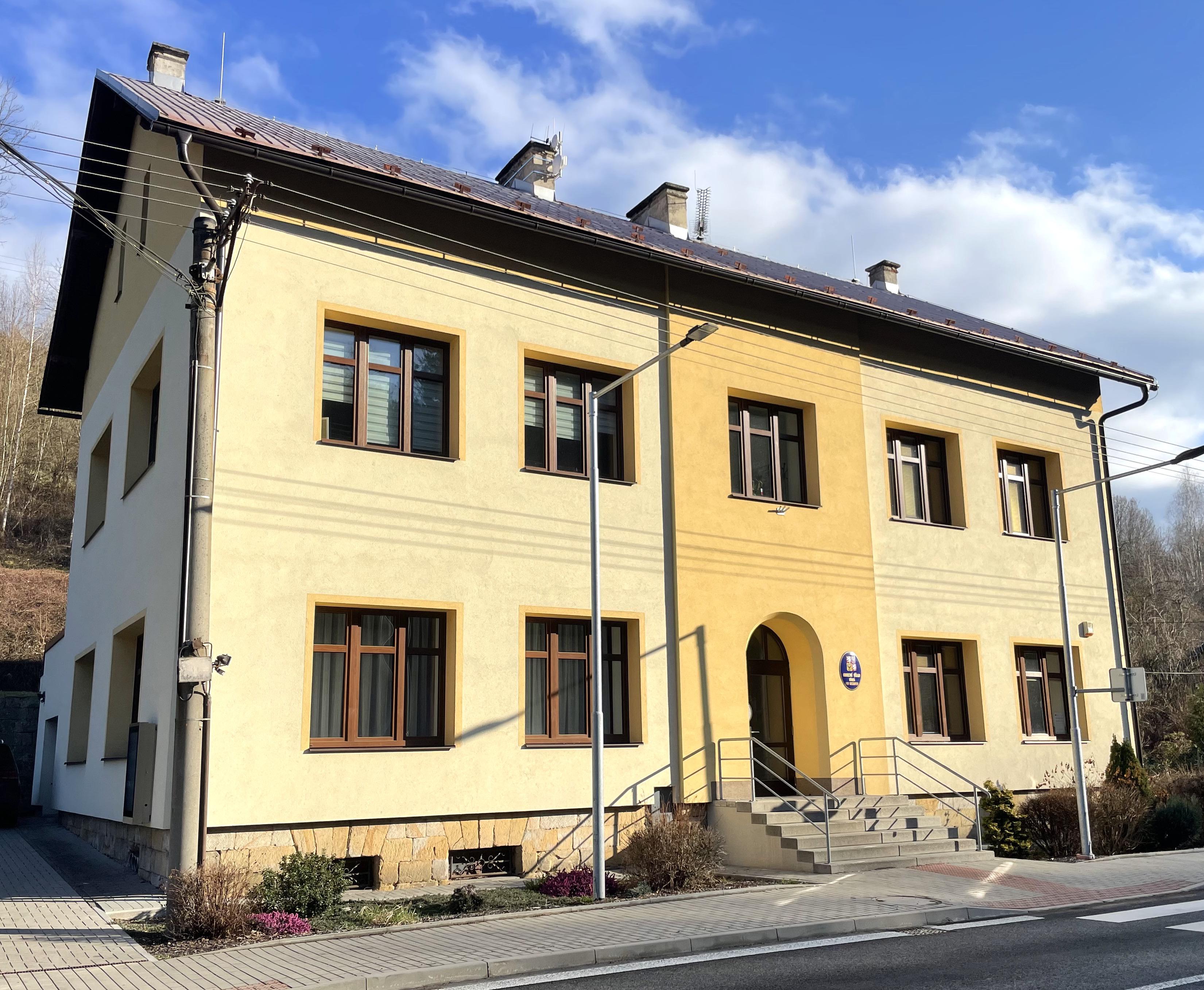 Mírová pod Kozákovem - obecní úřad foto 4