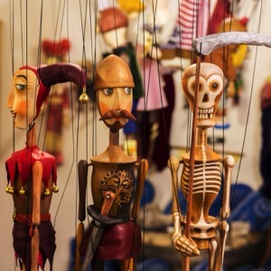 Puppet makers