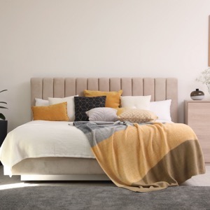 Online sellers of home textiles