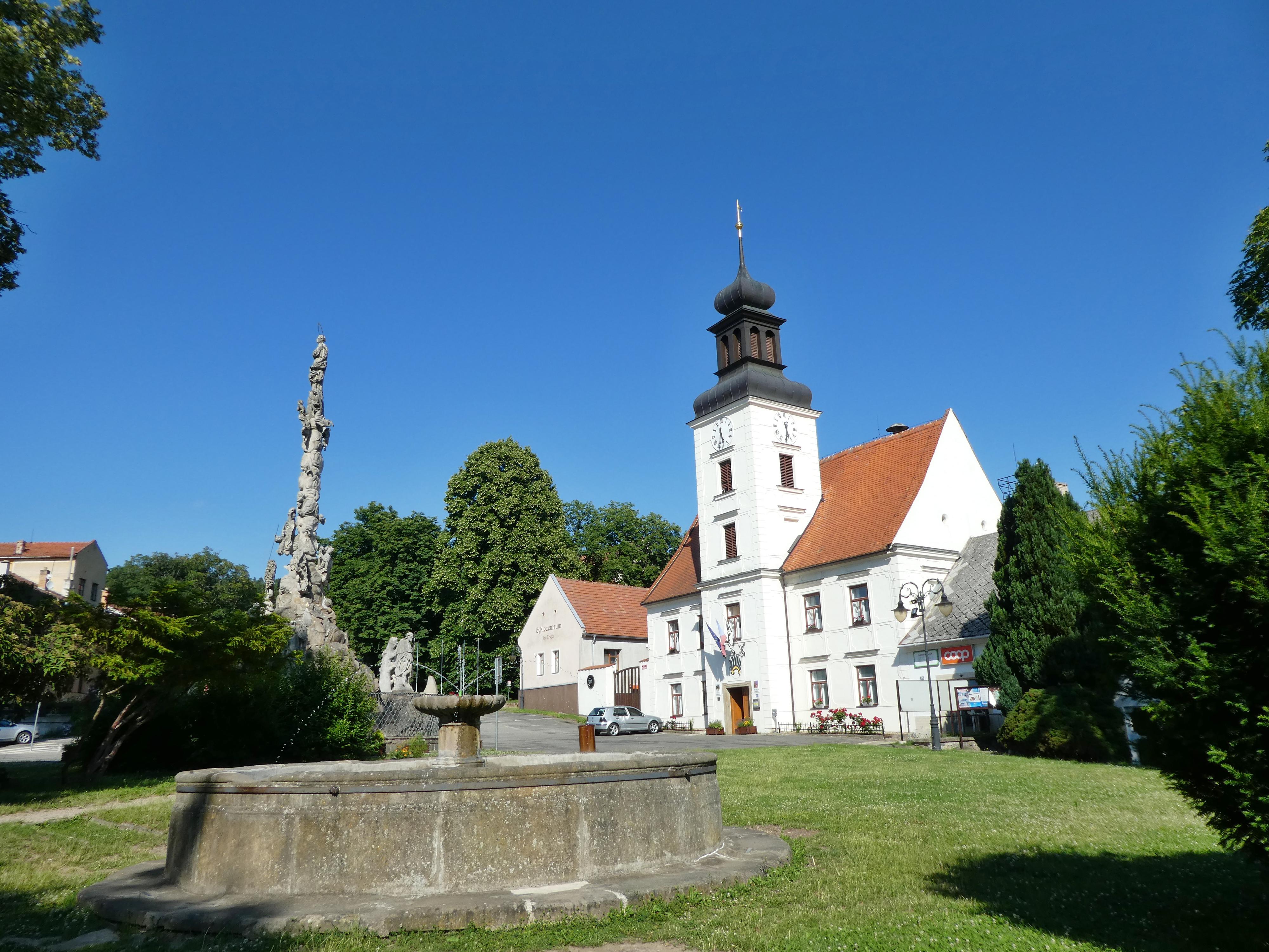 Lomnice - úřad městyse foto 4