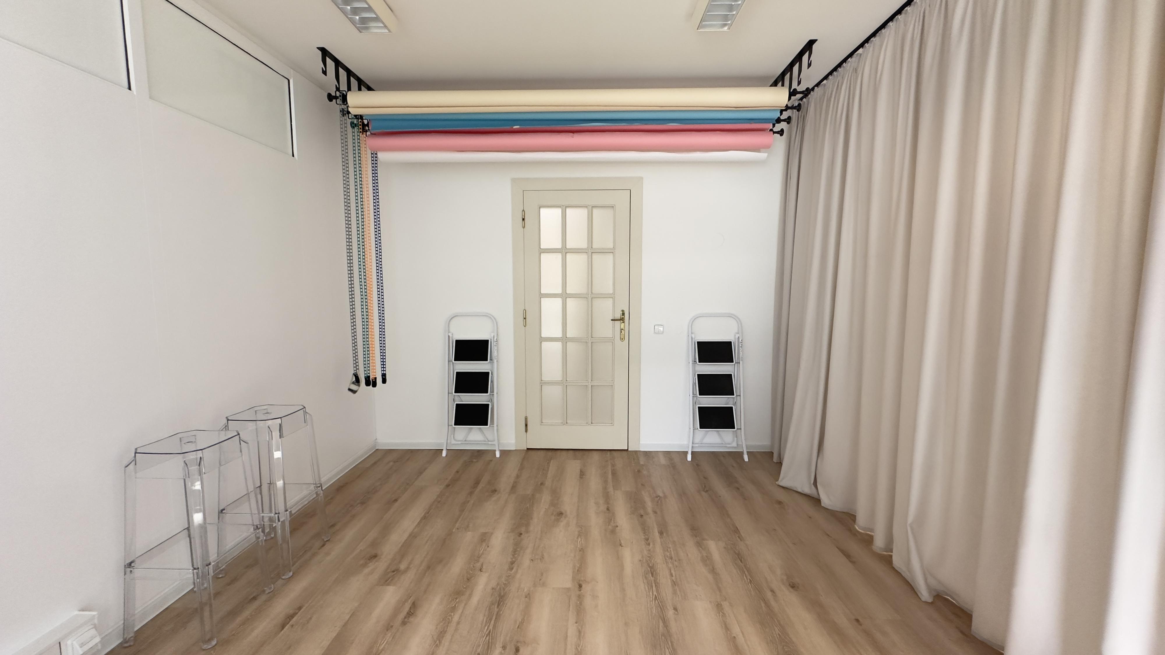 Selfy - Self foto studio foto 3