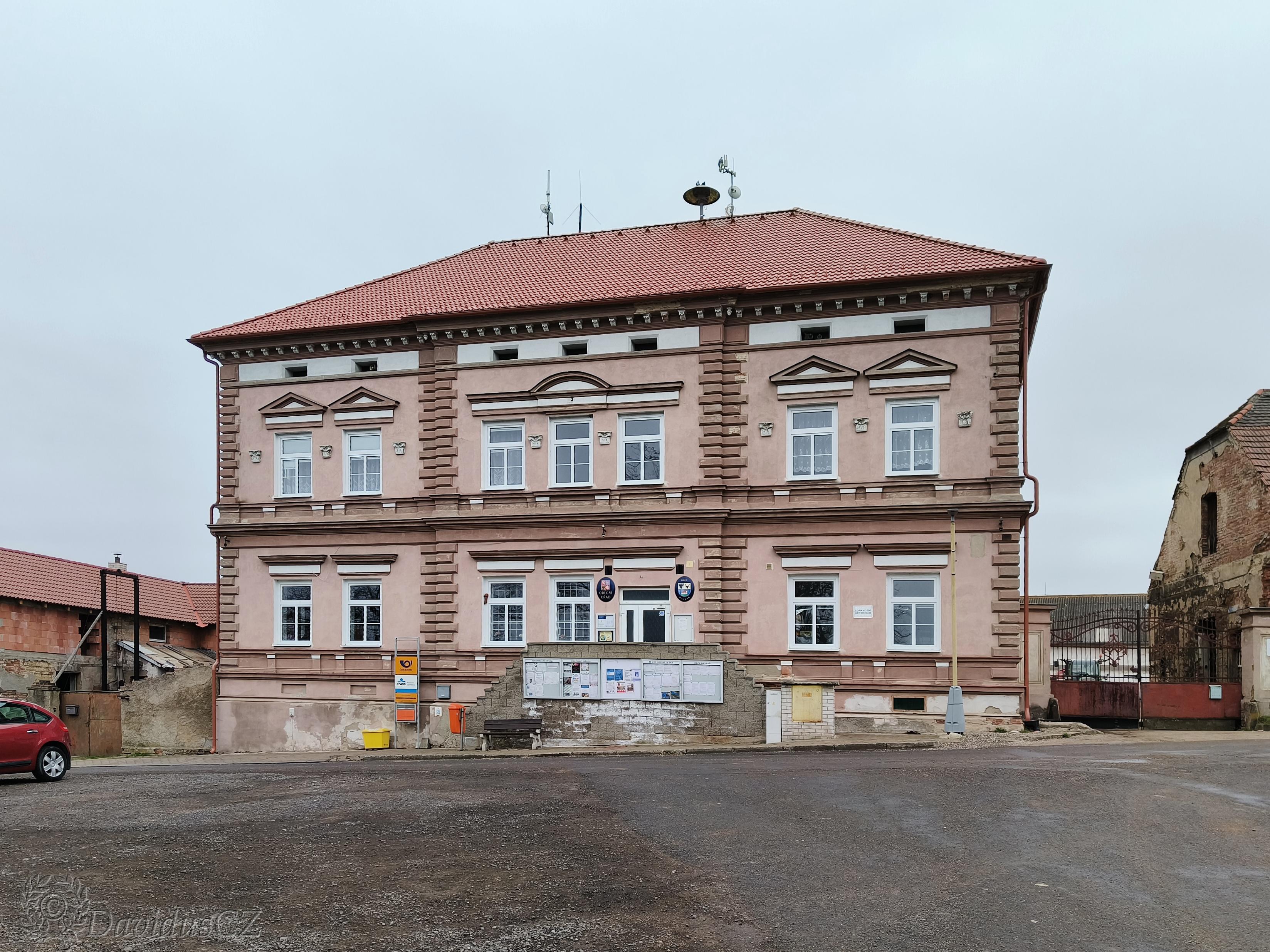 Havraň - obecní úřad foto 4