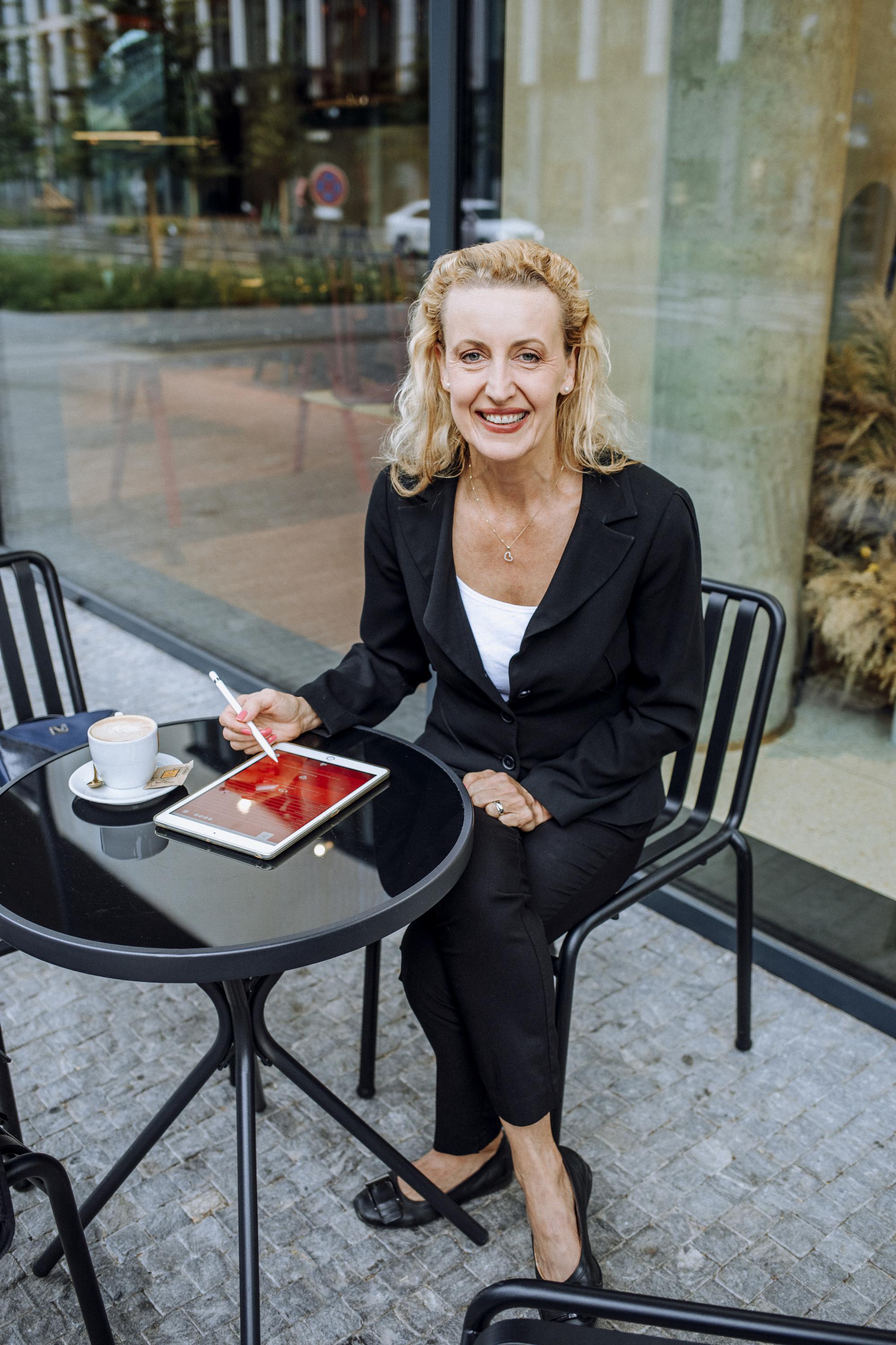 Ing. Jana Mikšánková, realitní makléřka foto 2