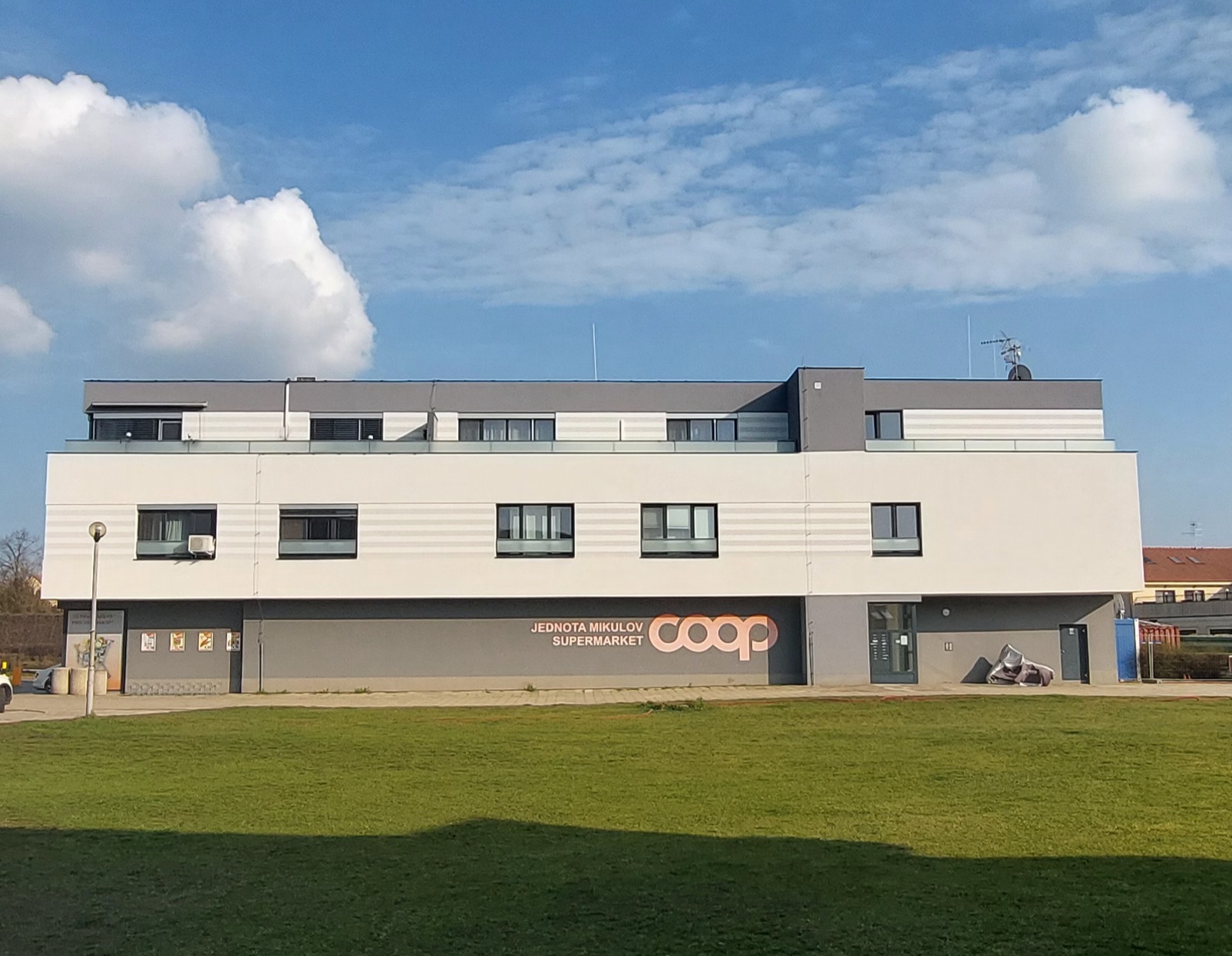 COOP - Jednota, spotřební družstvo v Mikulově foto 3
