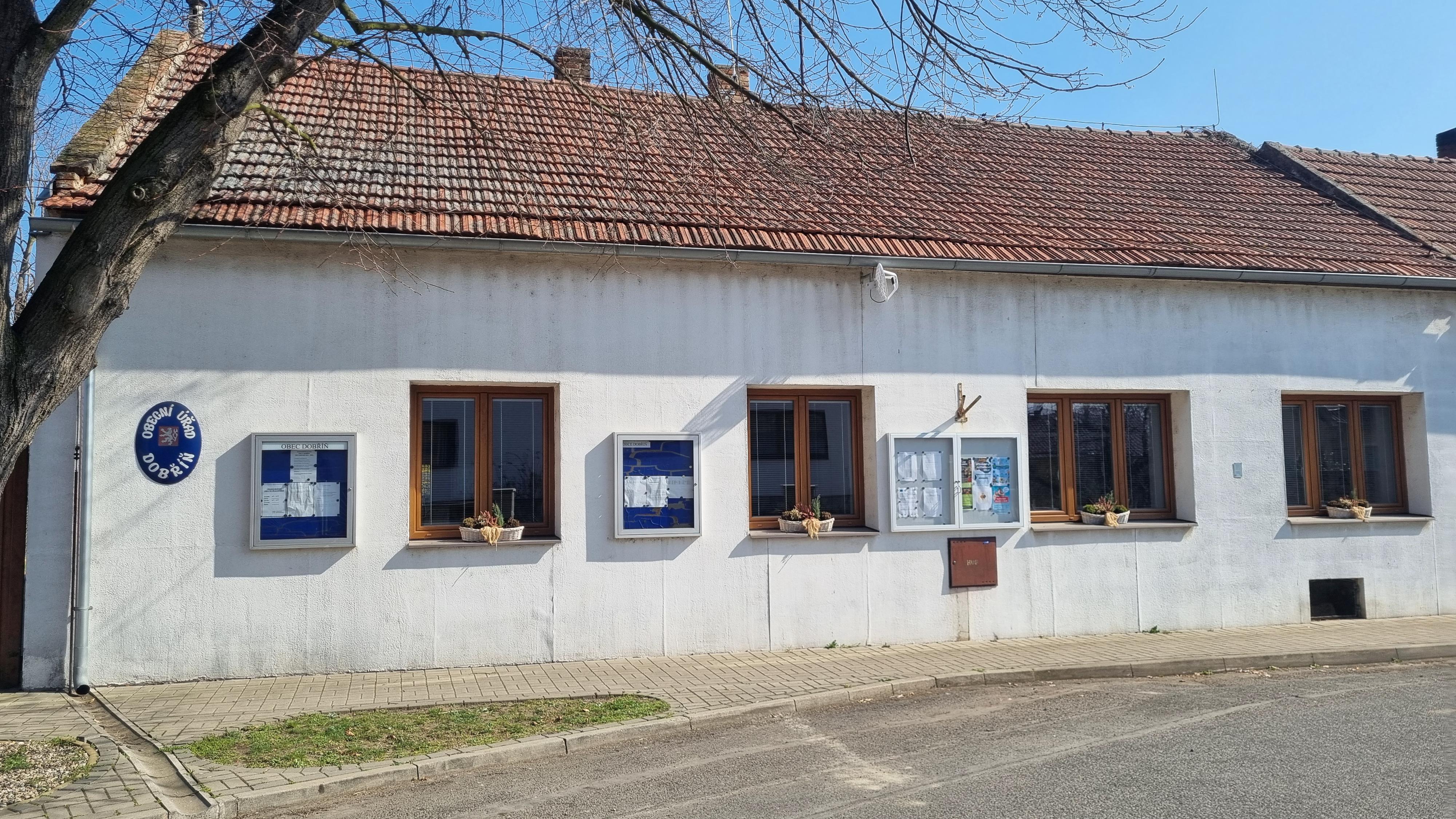 Dobříň - obecní úřad