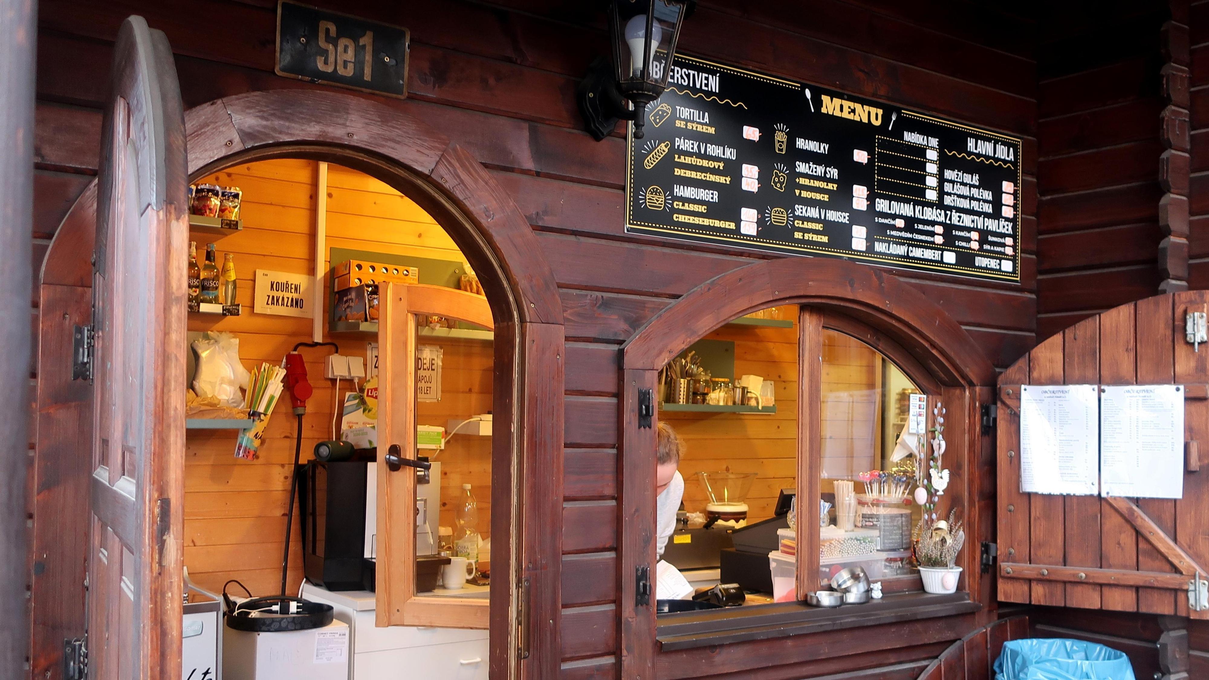 Občerstvení u nádraží