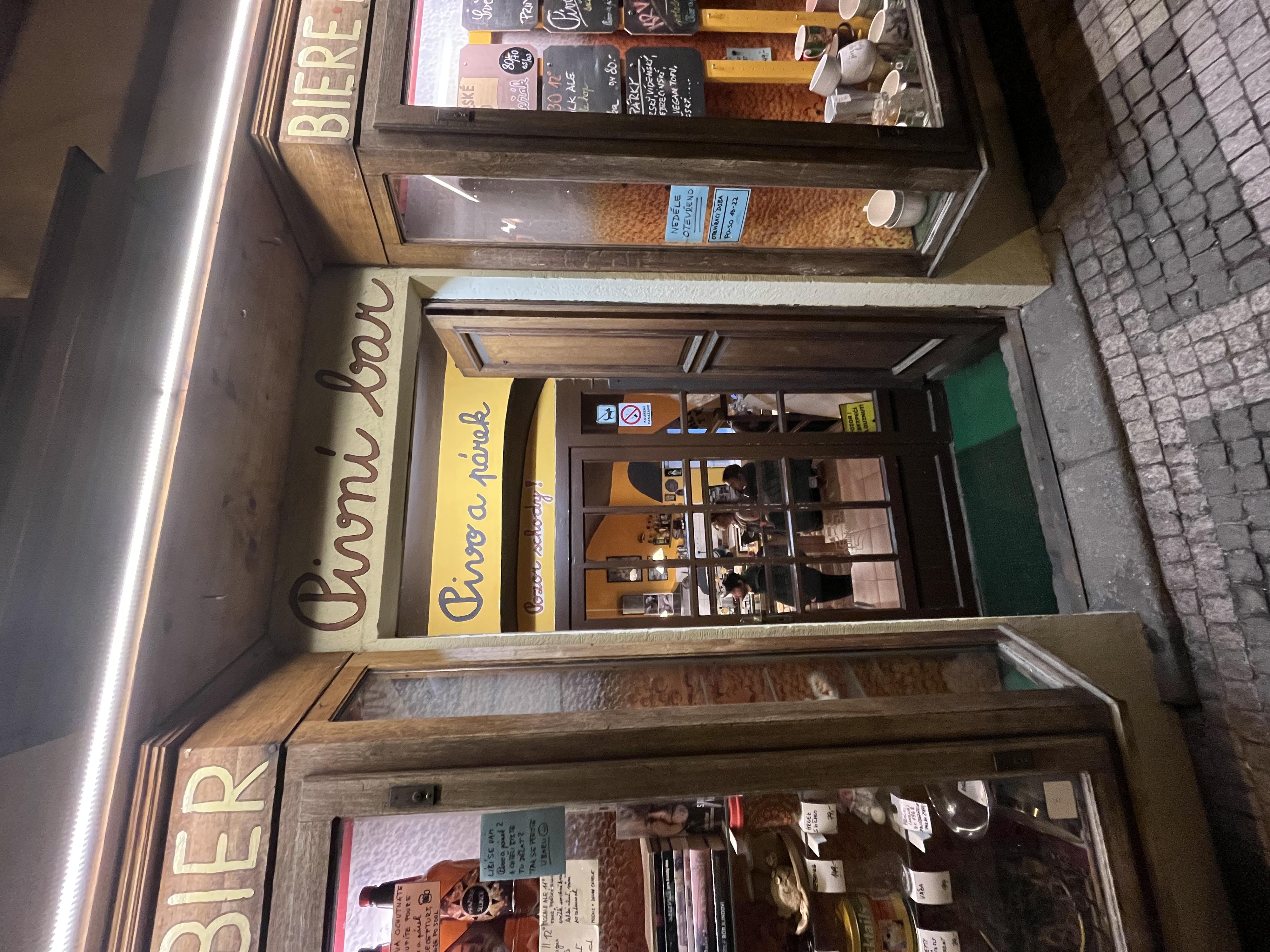 Pivotéka Pivo a párek foto 4