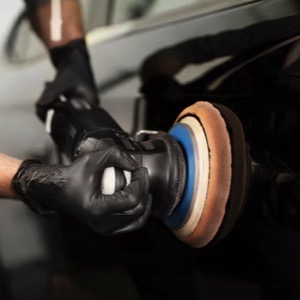 Renovace aut a motorek