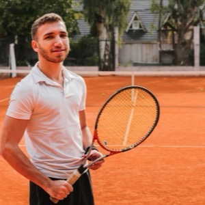 Tenisové kurty a haly