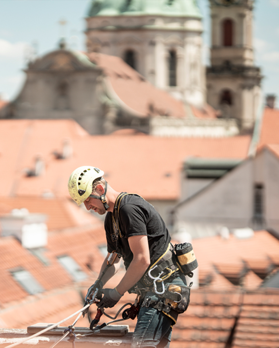 PRAGOFIX s.r.o. - Profesionální výškové práce foto 2