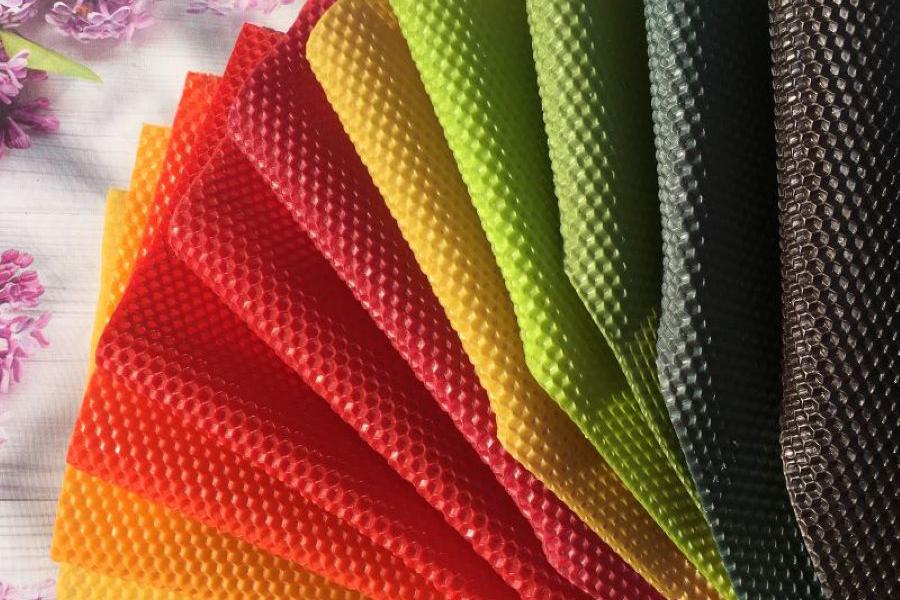 Barevné mezistěny na výrobu svíček