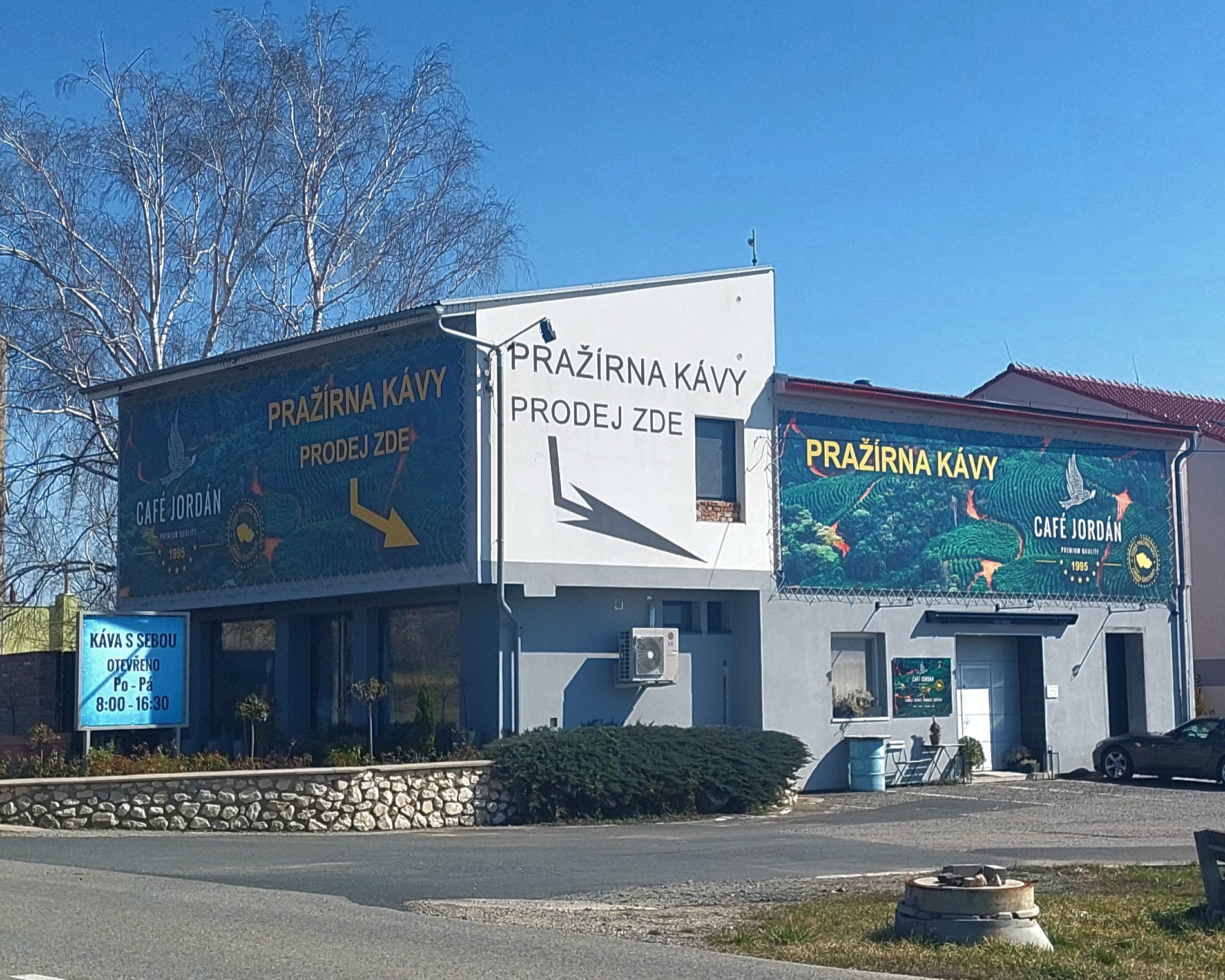 Kavárna a pražírna CAFÉ JORDÁN foto 5