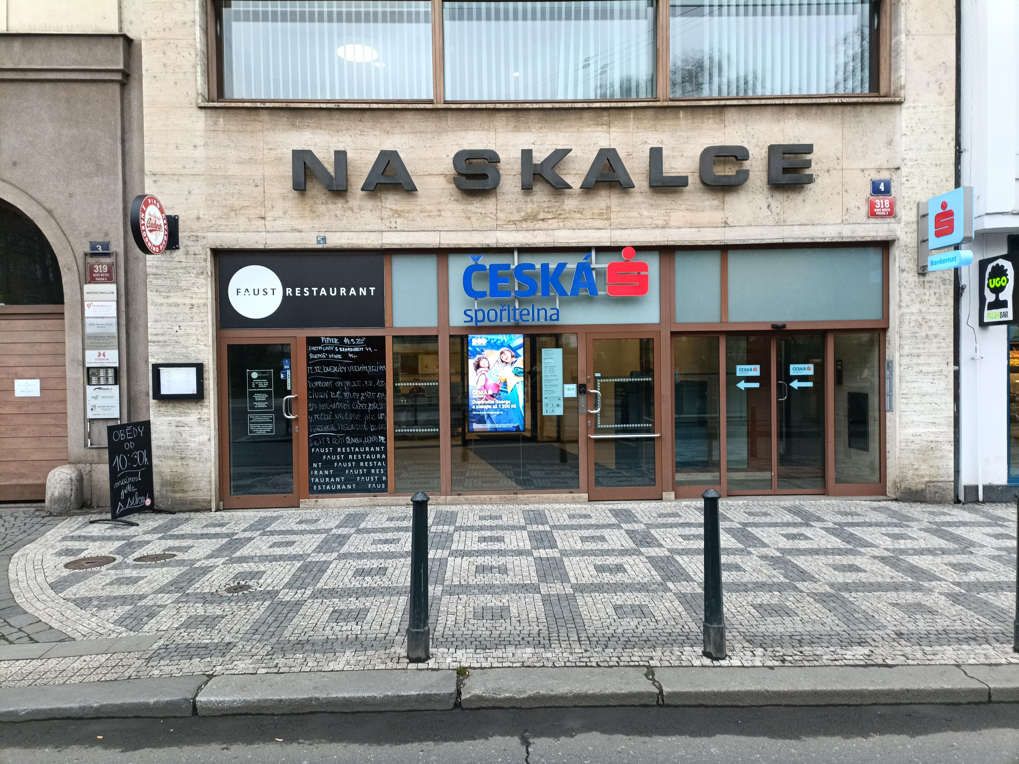 Česká spořitelna, a.s. foto 2