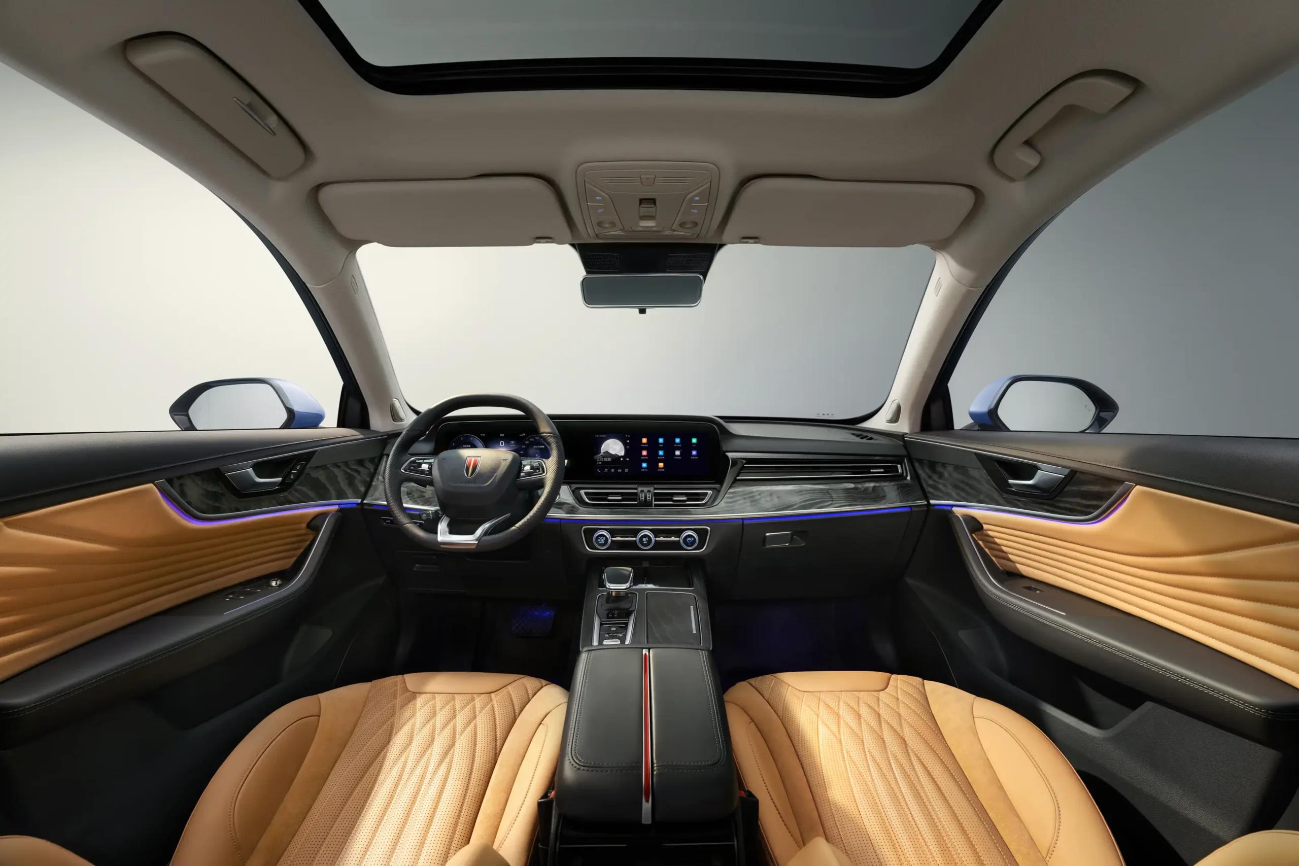 HONGQI - CAR HOUSE foto 2
