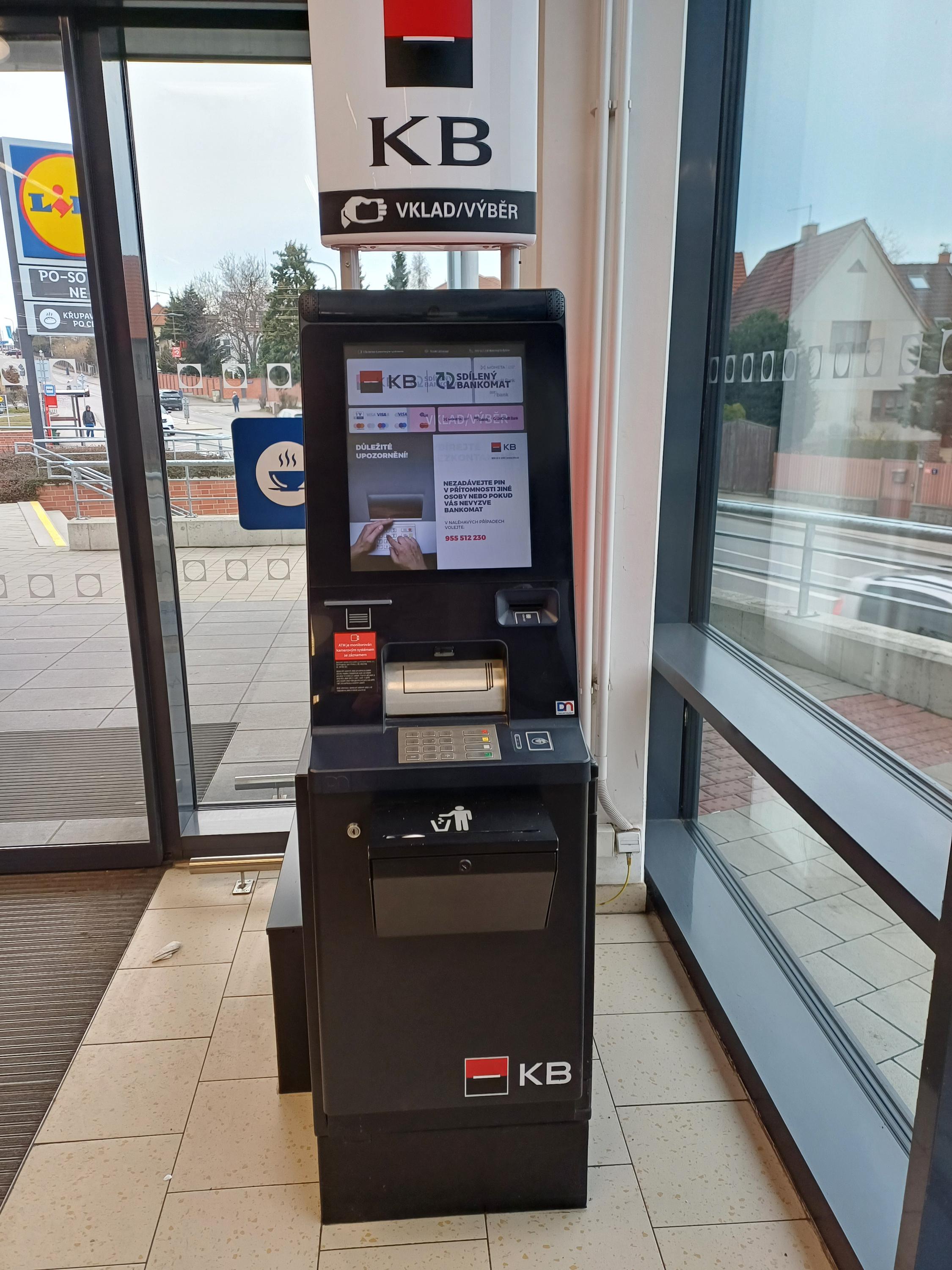 Bankomat Komerční banky foto 2