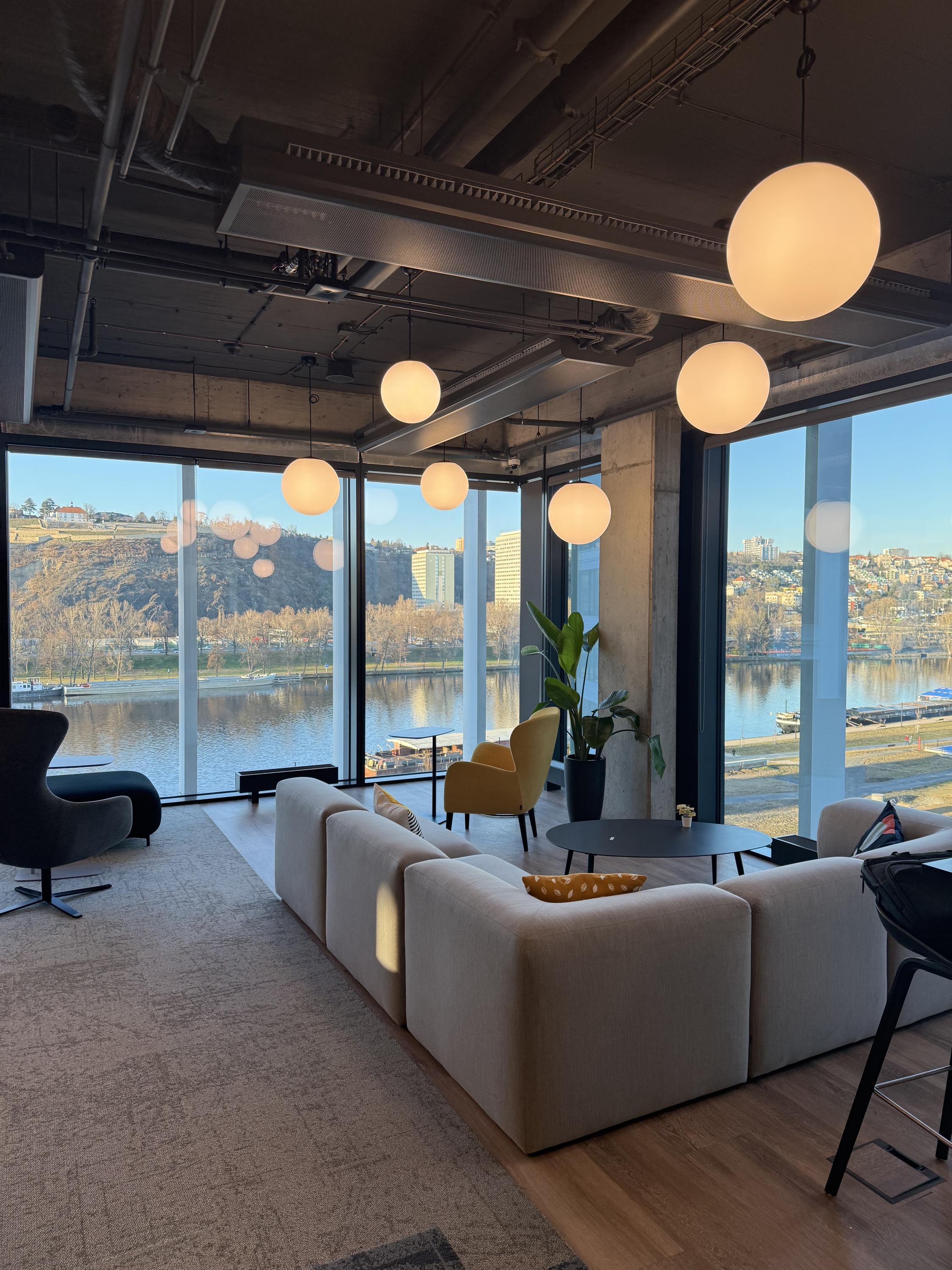 AMS Europe s.r.o. foto 3