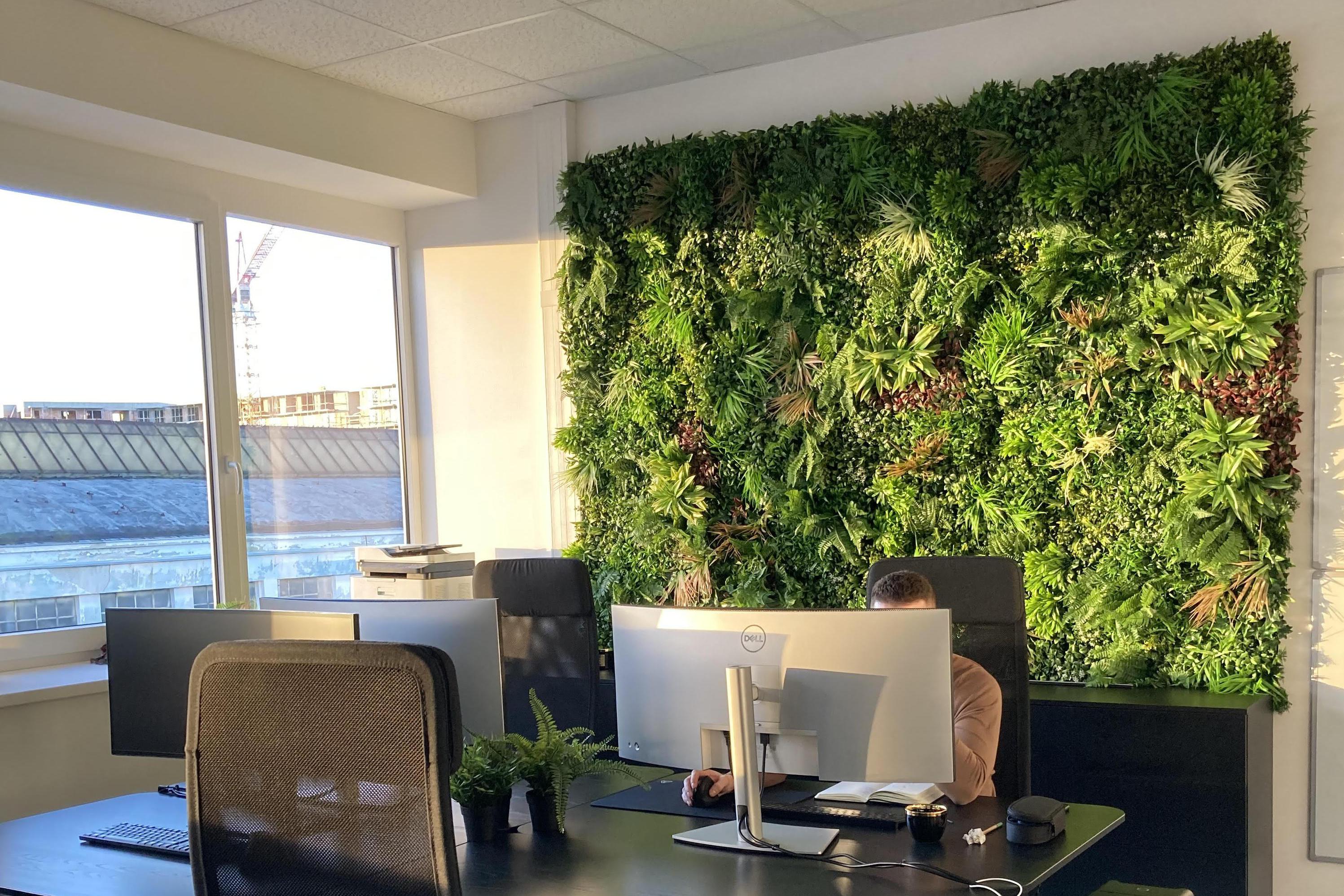 Umělé živé zelené stěny a vertikální zahrady