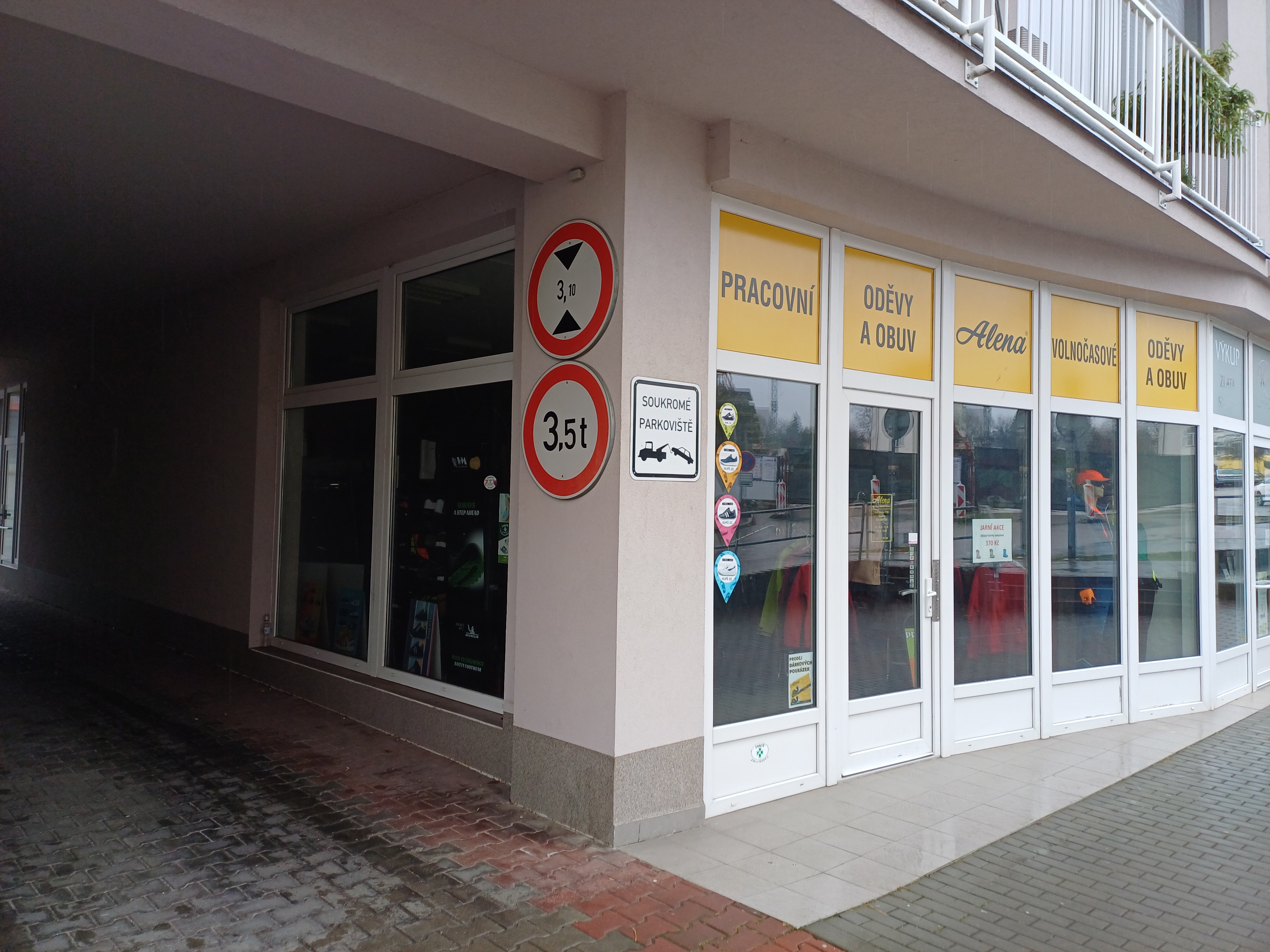 Pracovní a volnočasové oděvy a obuv Alena foto 5