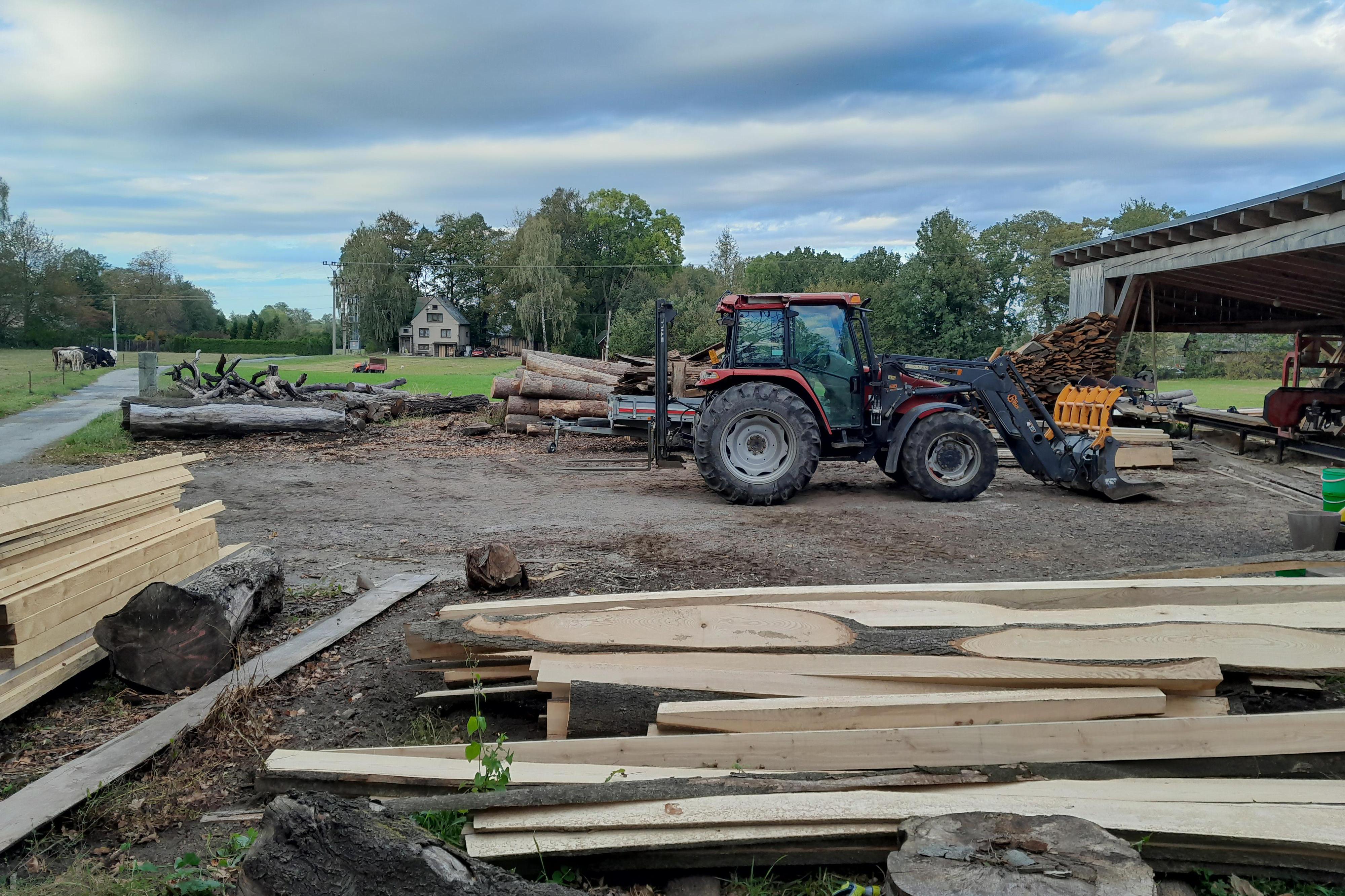 Prodej a pořez dřeva Petr Mikula