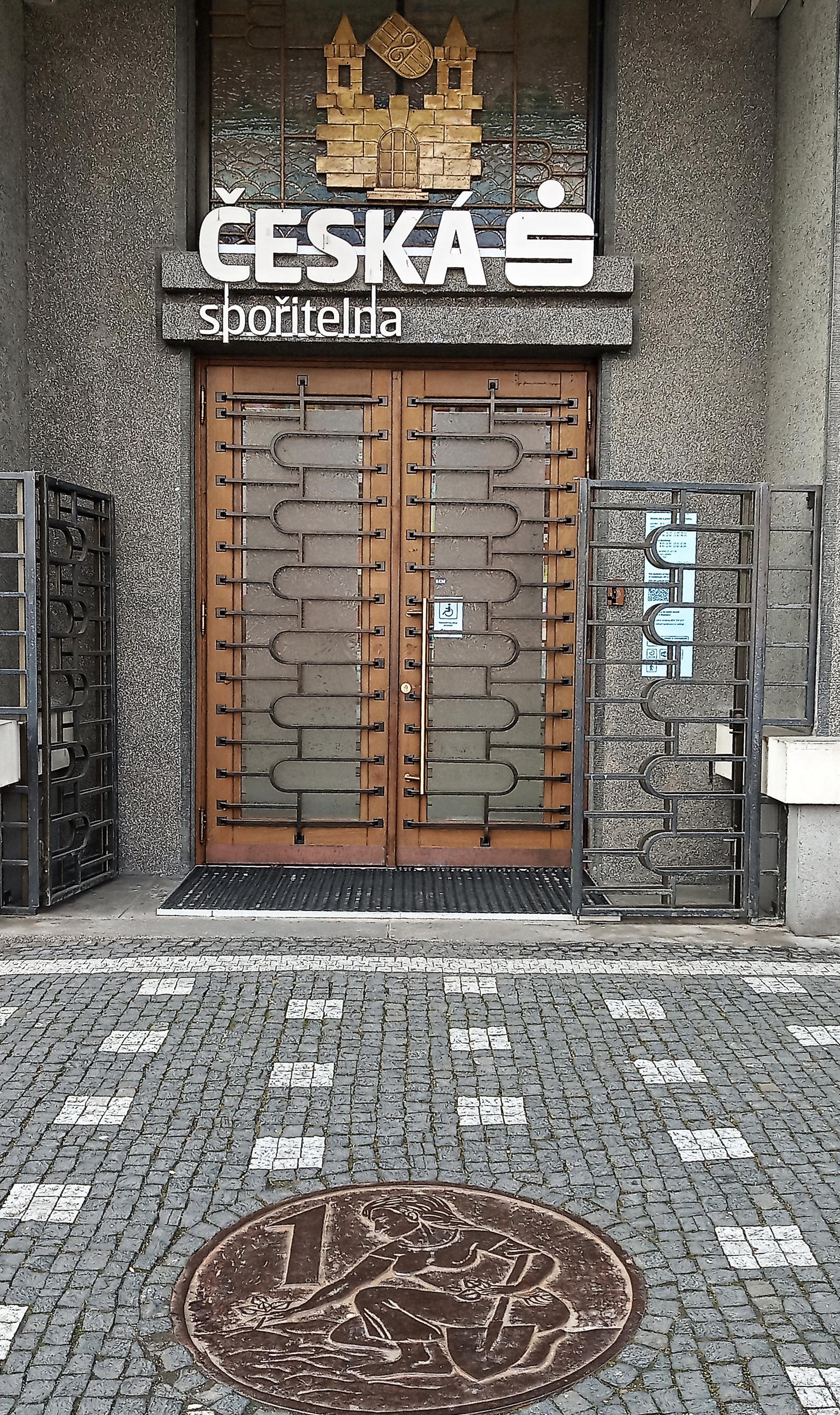 Bankomat UniCredit Bank Czech Republic foto 3