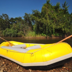 Prodej lodí a vodáckých potřeb