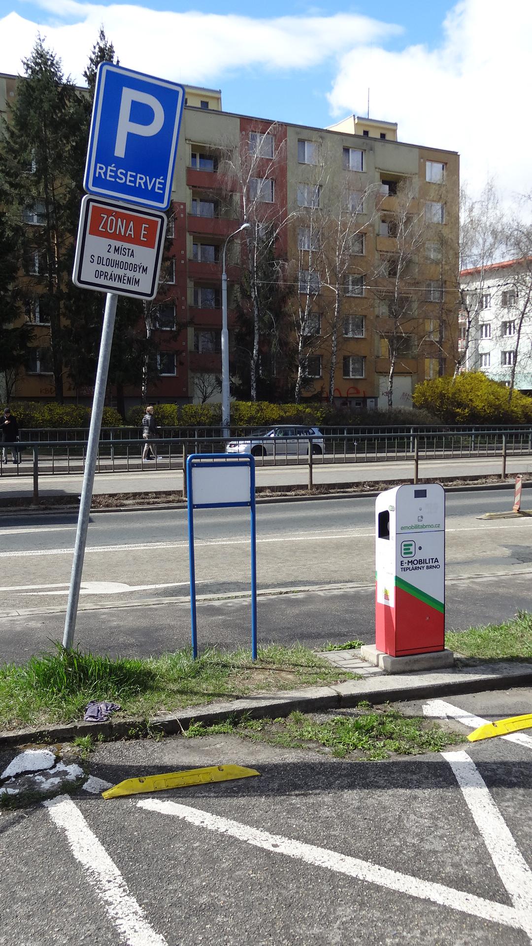 Teplárny Brno, a.s. - nabíjecí stanice foto 3