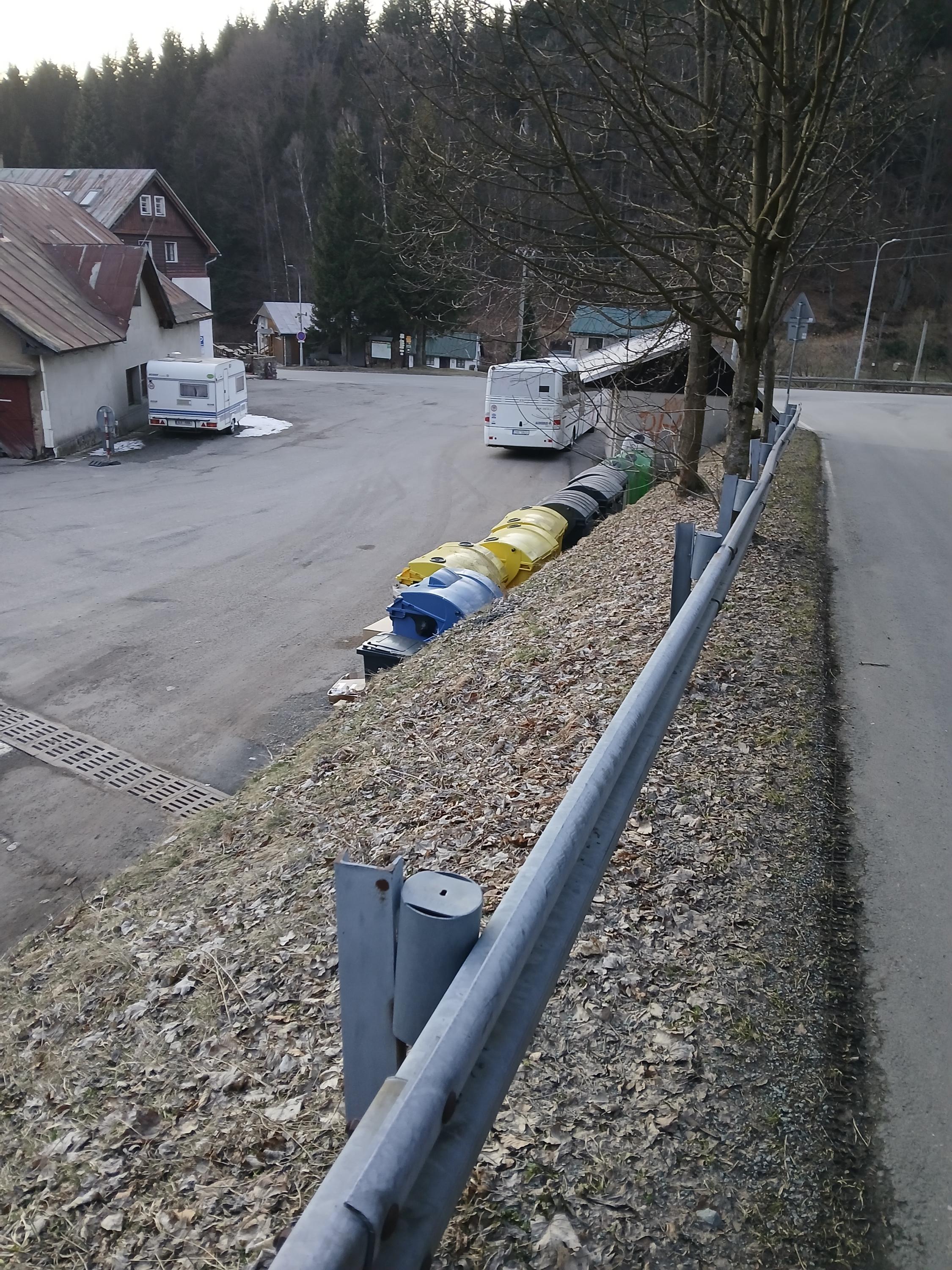 Sběrné místo Deštné v Orlických horách foto 2