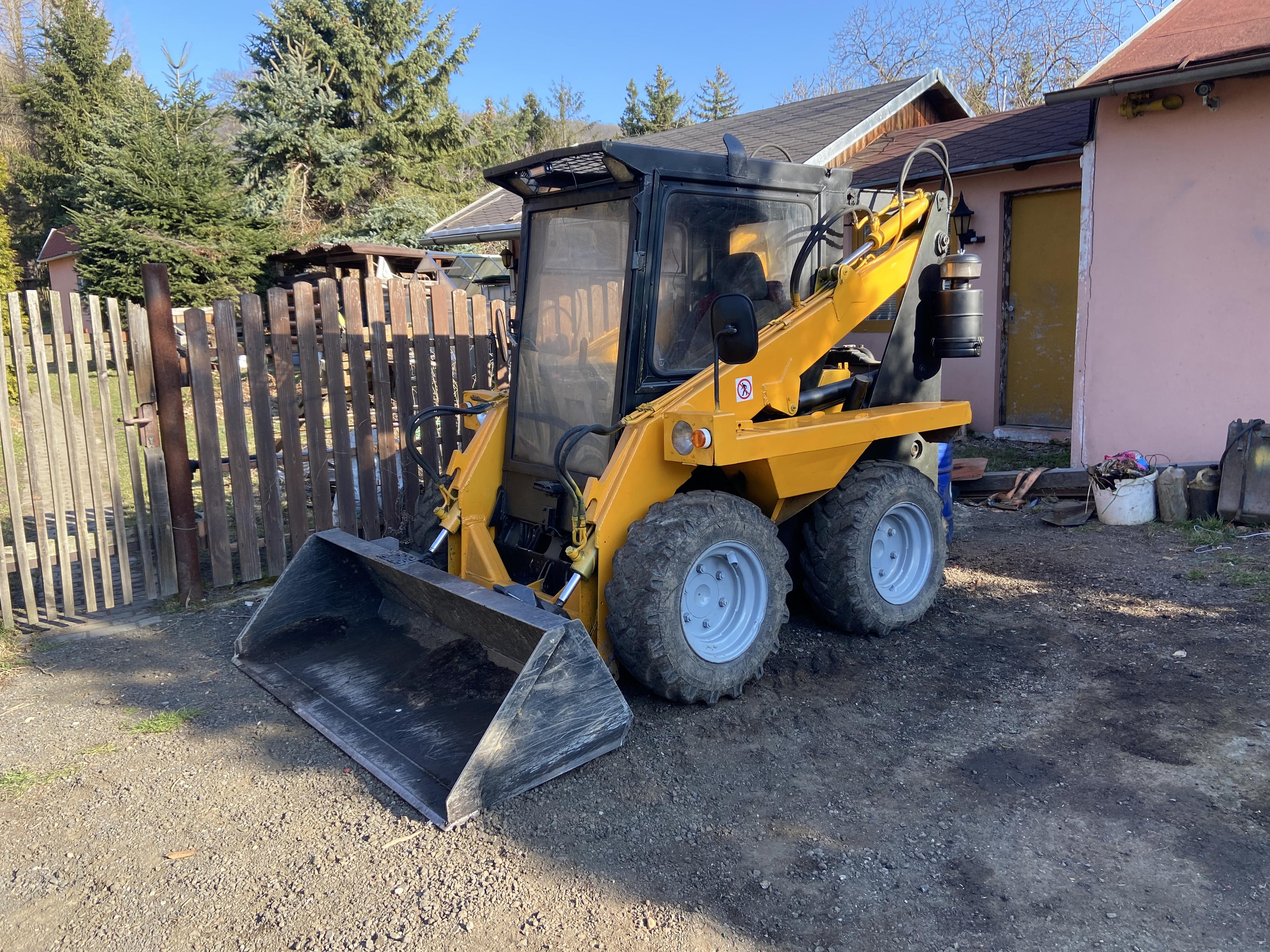 Kontejnerová doprava a zemní práce Miroslav Kšonžek foto 3