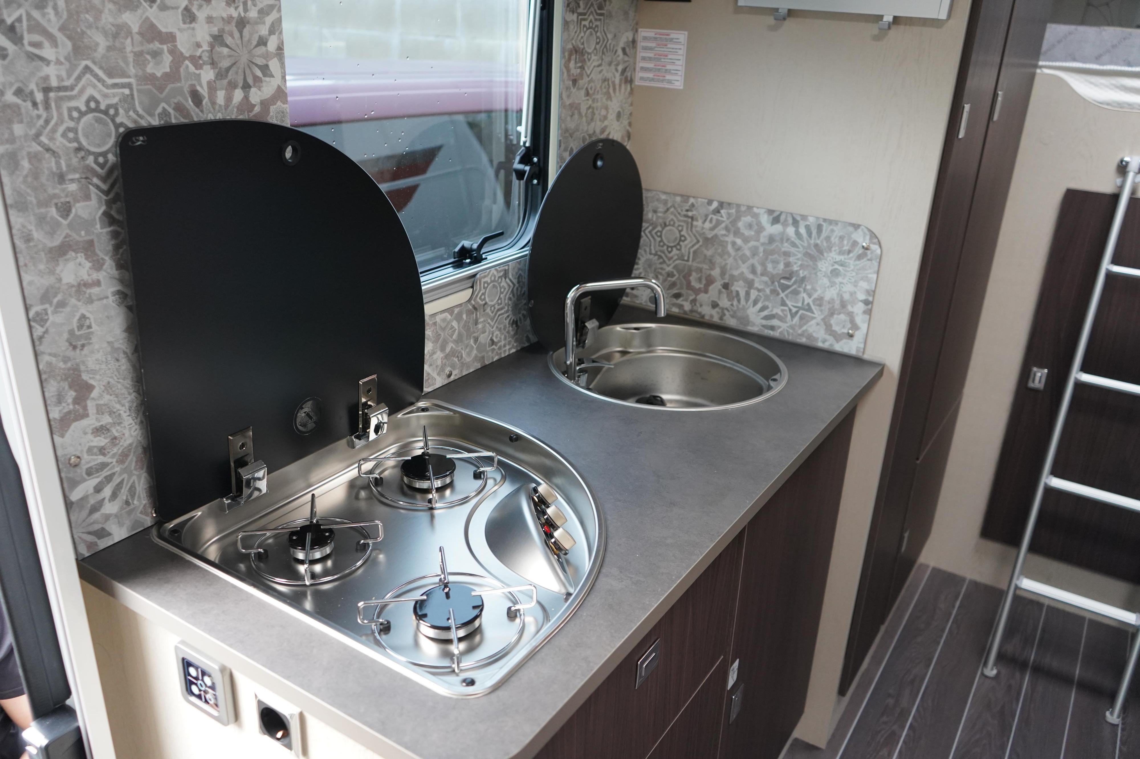 Půjčovna obytných vozů  - Hana Lexová foto 5