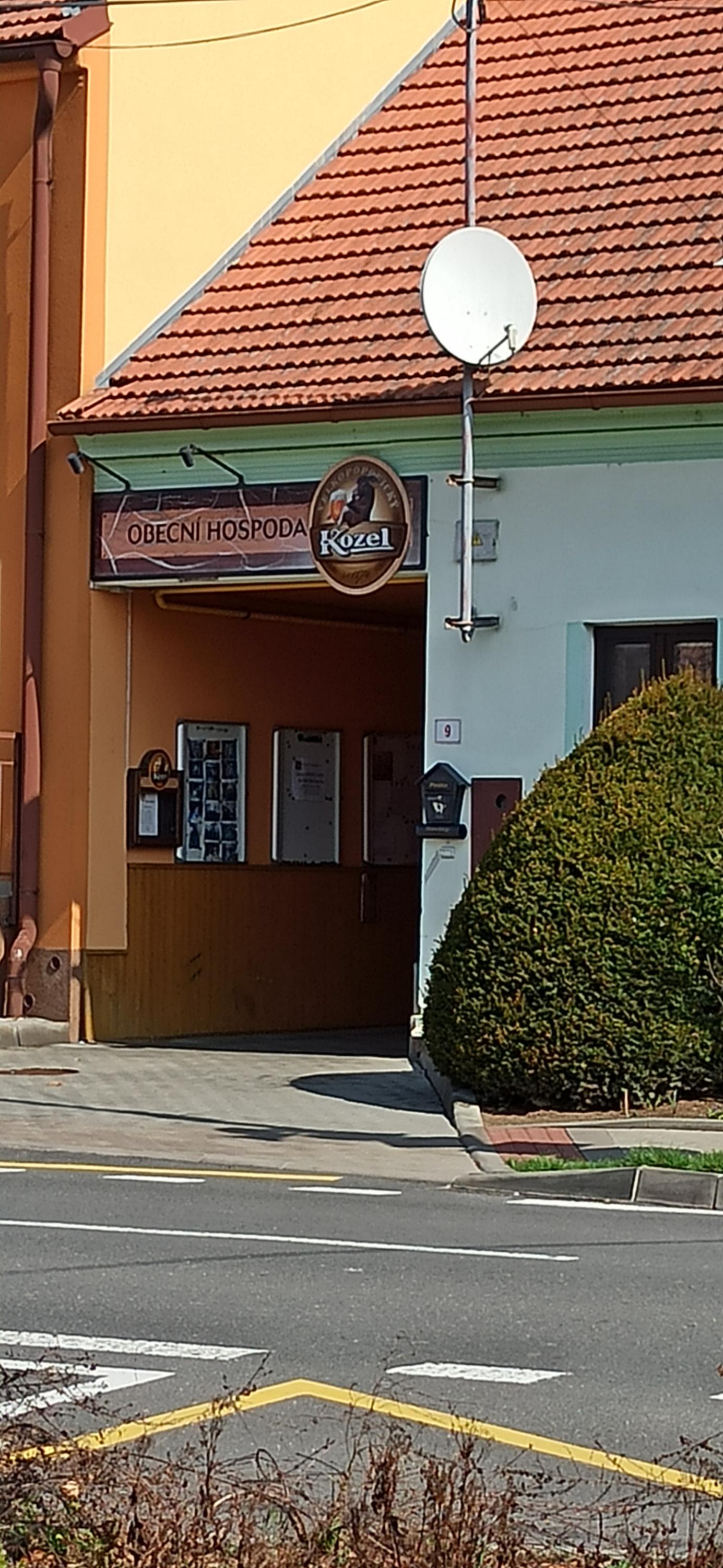 Obecní hospoda Kozlany foto 2