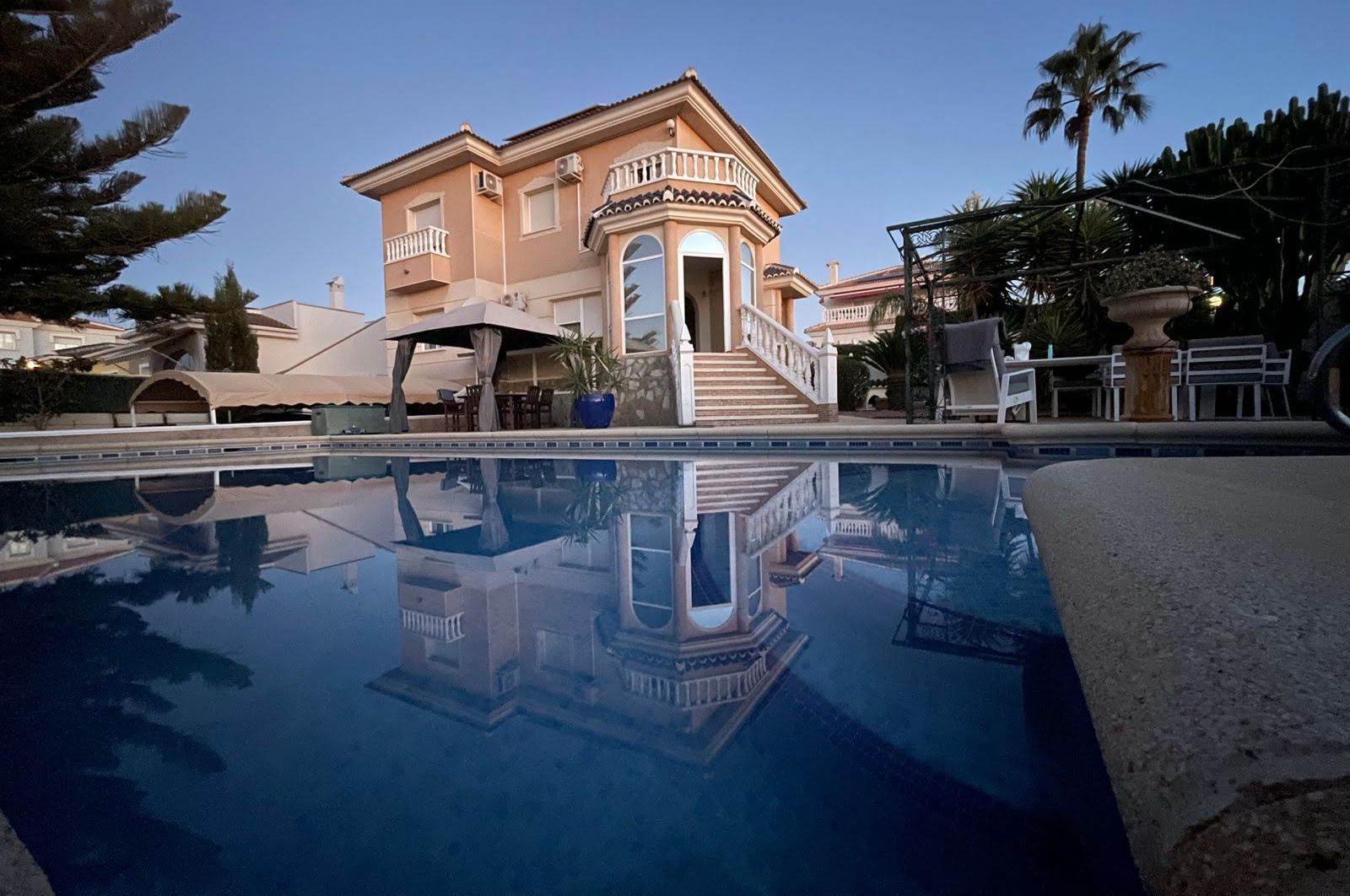 Vila Rojales