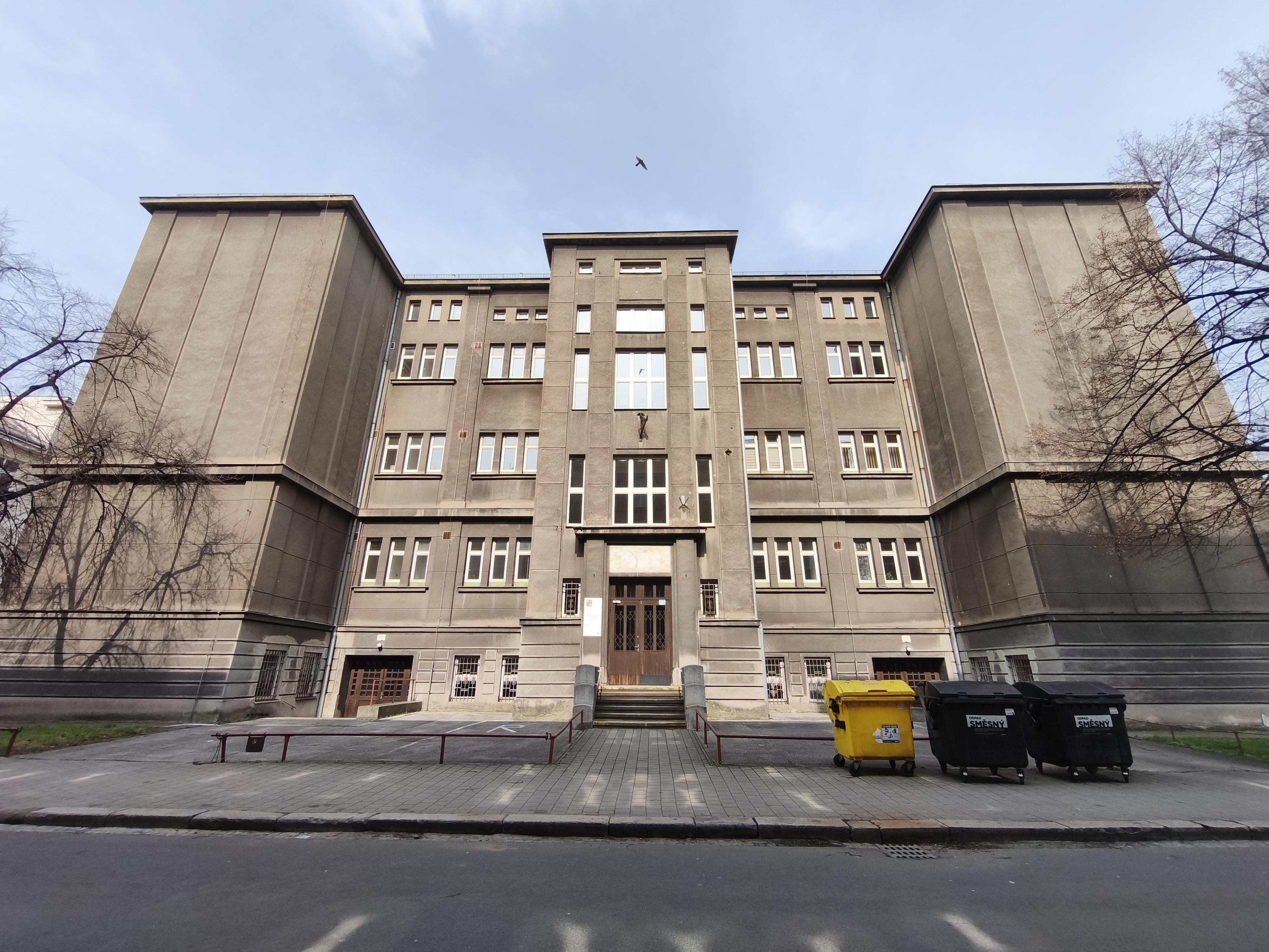 Střední průmyslová škola elektrotechniky a informatiky, Ostrava foto 6