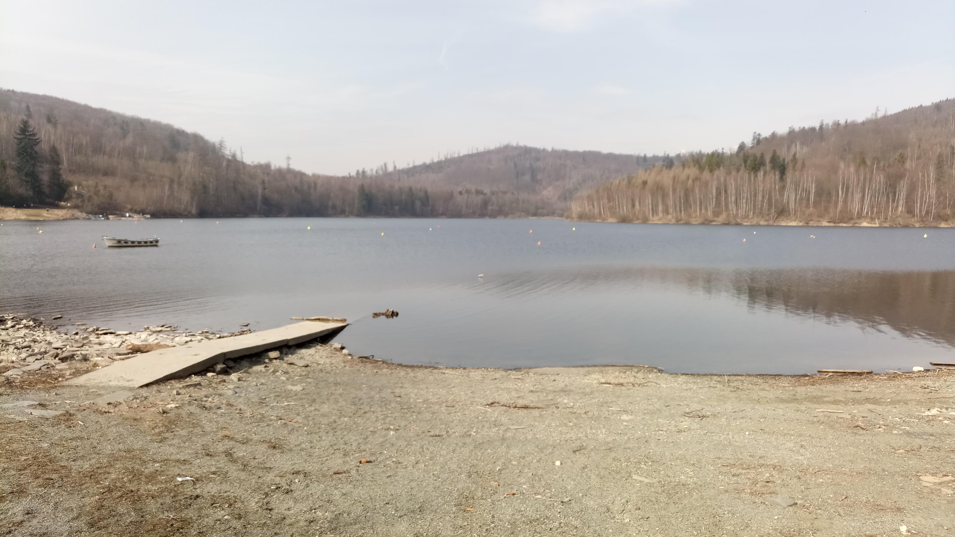 Půjčovna lodiček Slezská Harta - Nová Pláň foto 2