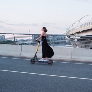 Prodej motorových kol, koloběžek a kolonožek