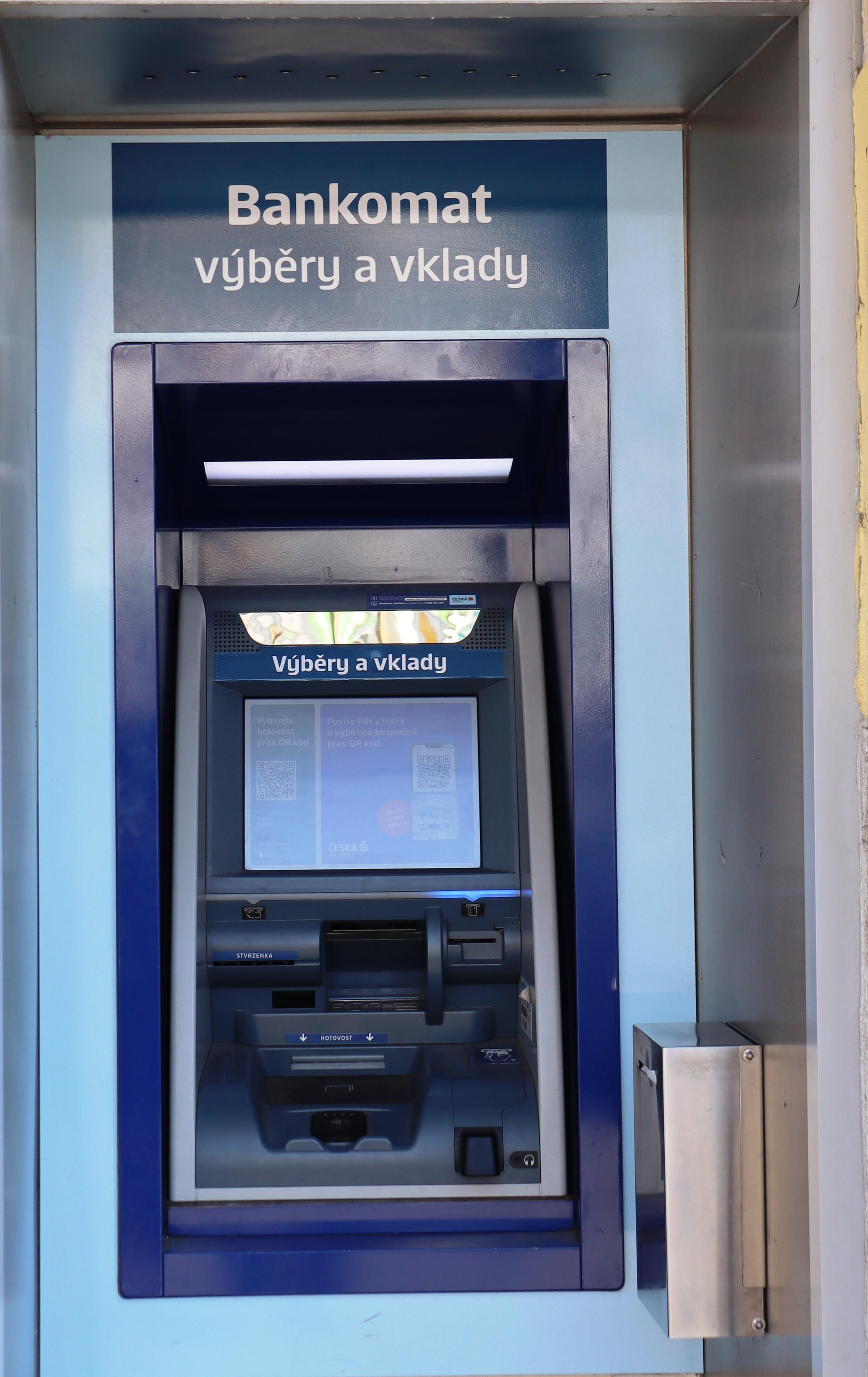 Bankomat České spořitelny foto 3