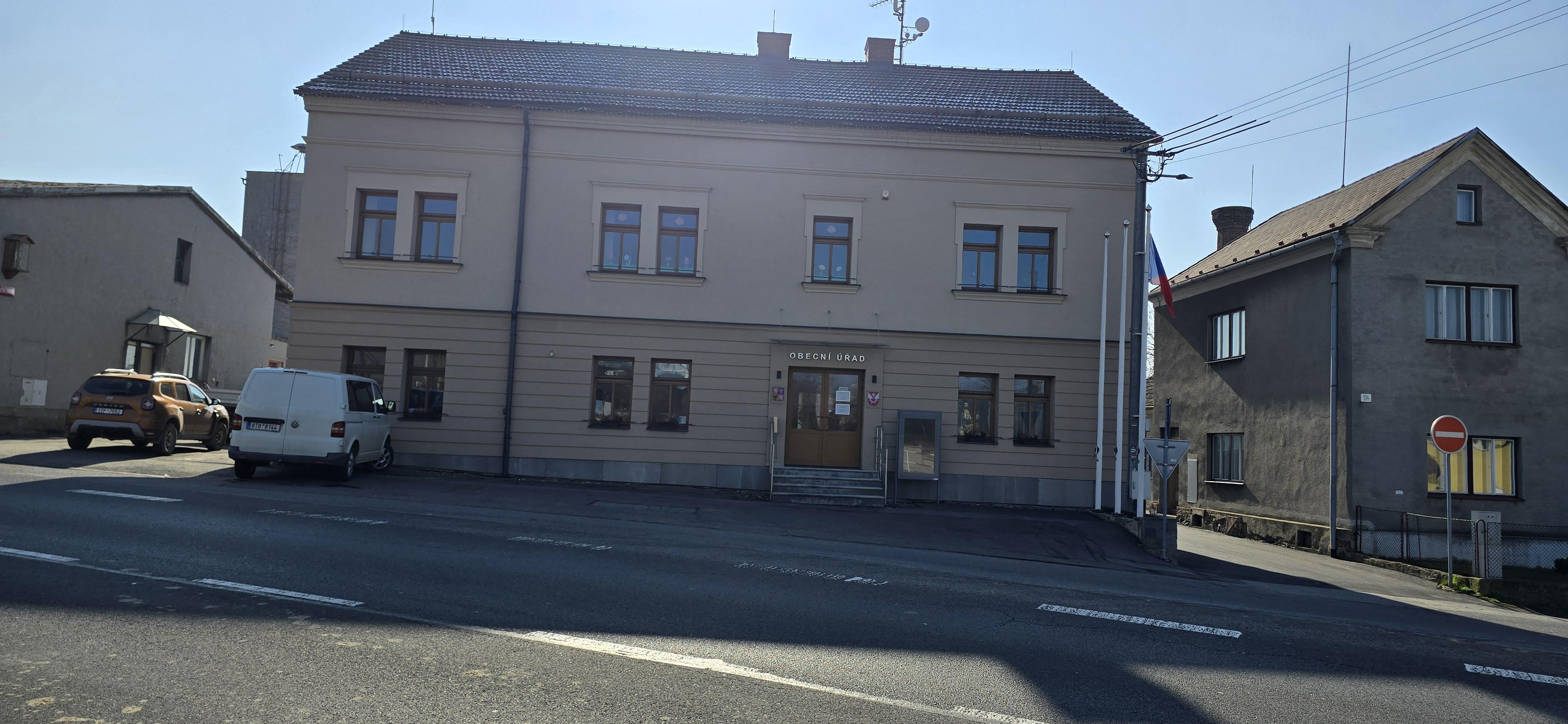 Velké Heraltice - obecní úřad foto 5